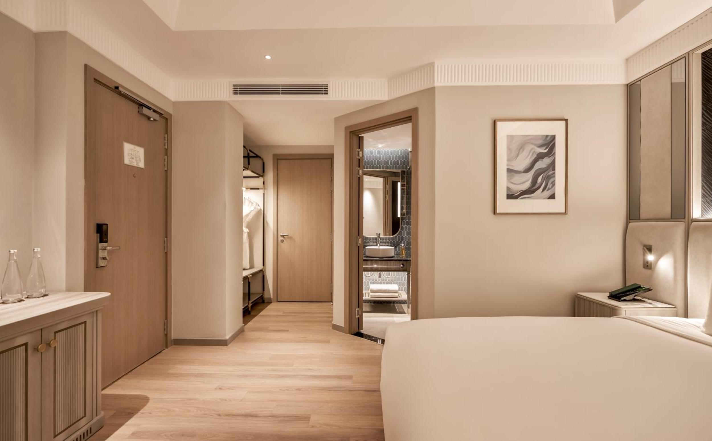 Executive Connecting Room