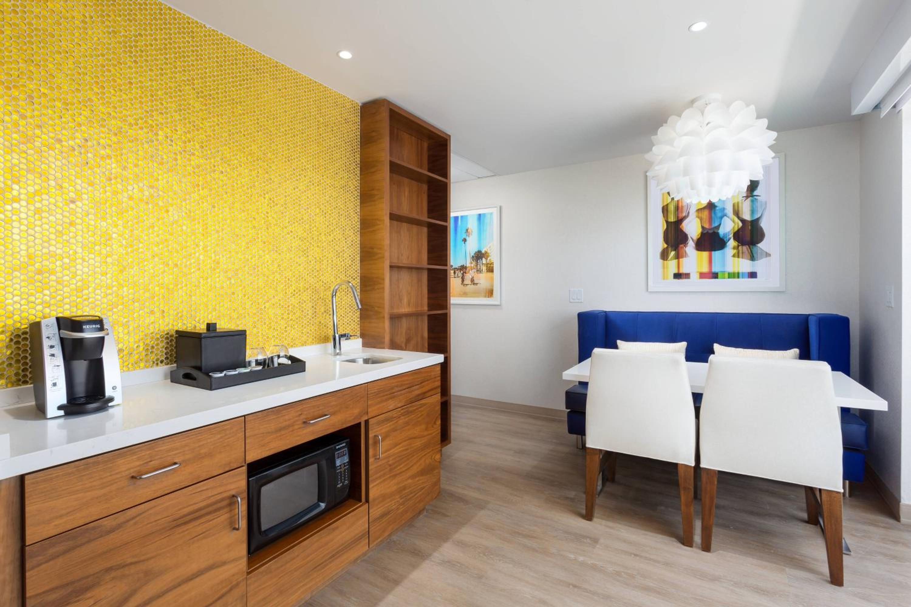 Executive Corner King Suite with Partial Ocean View