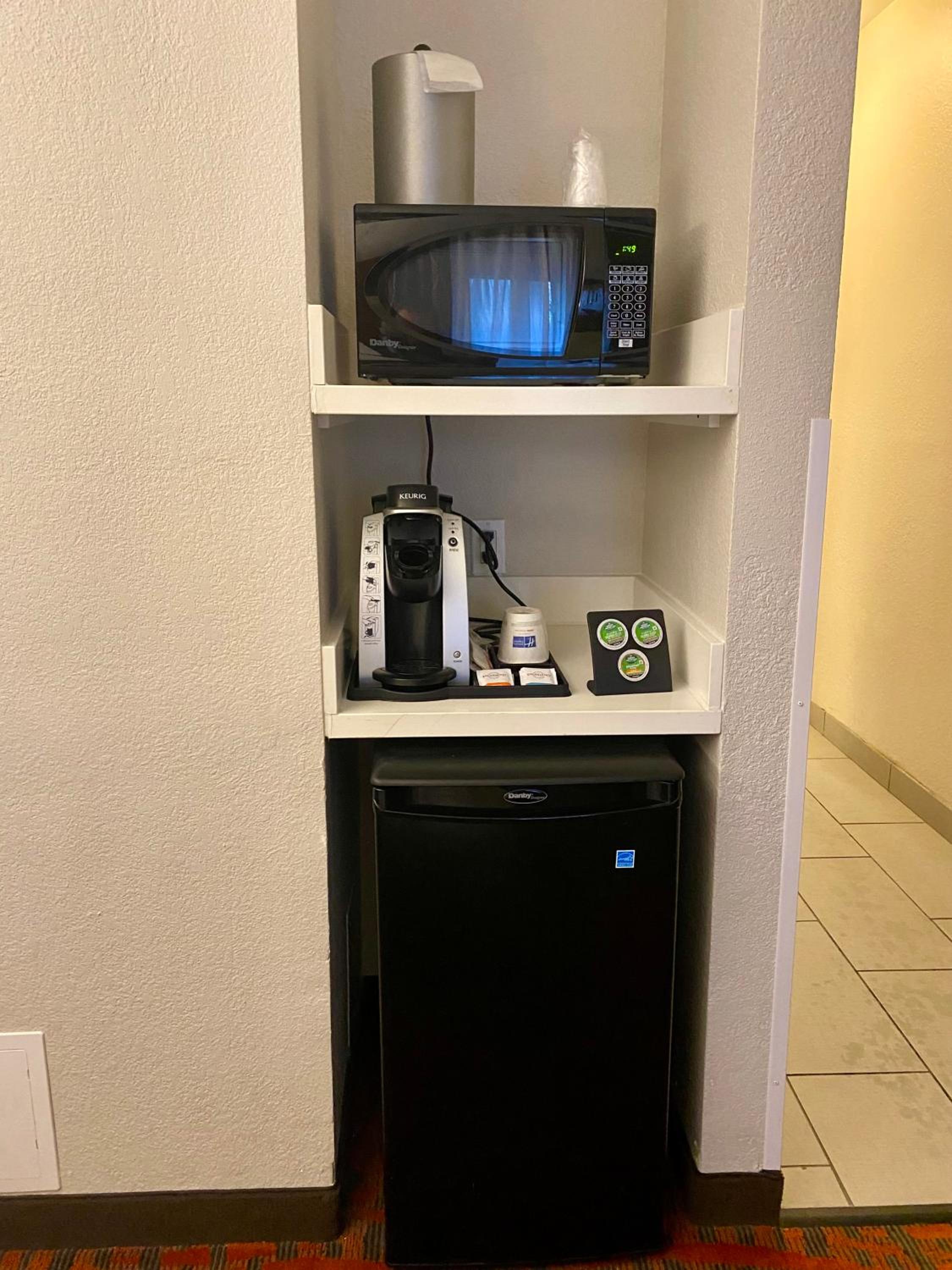 King Suite with Jetted Tub