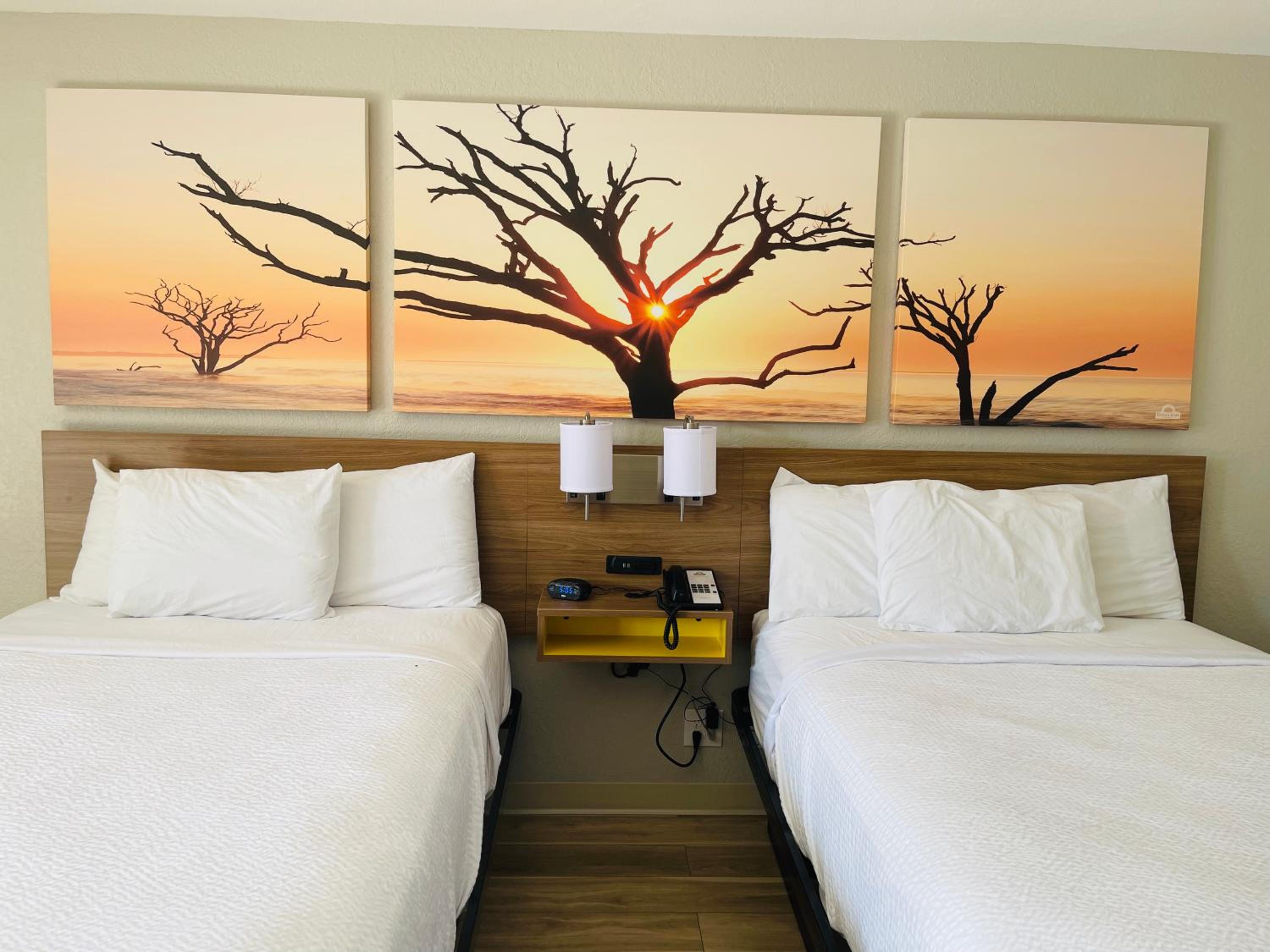 Deluxe Double Room with Two Double Beds - Disability Access - Non-Smoking