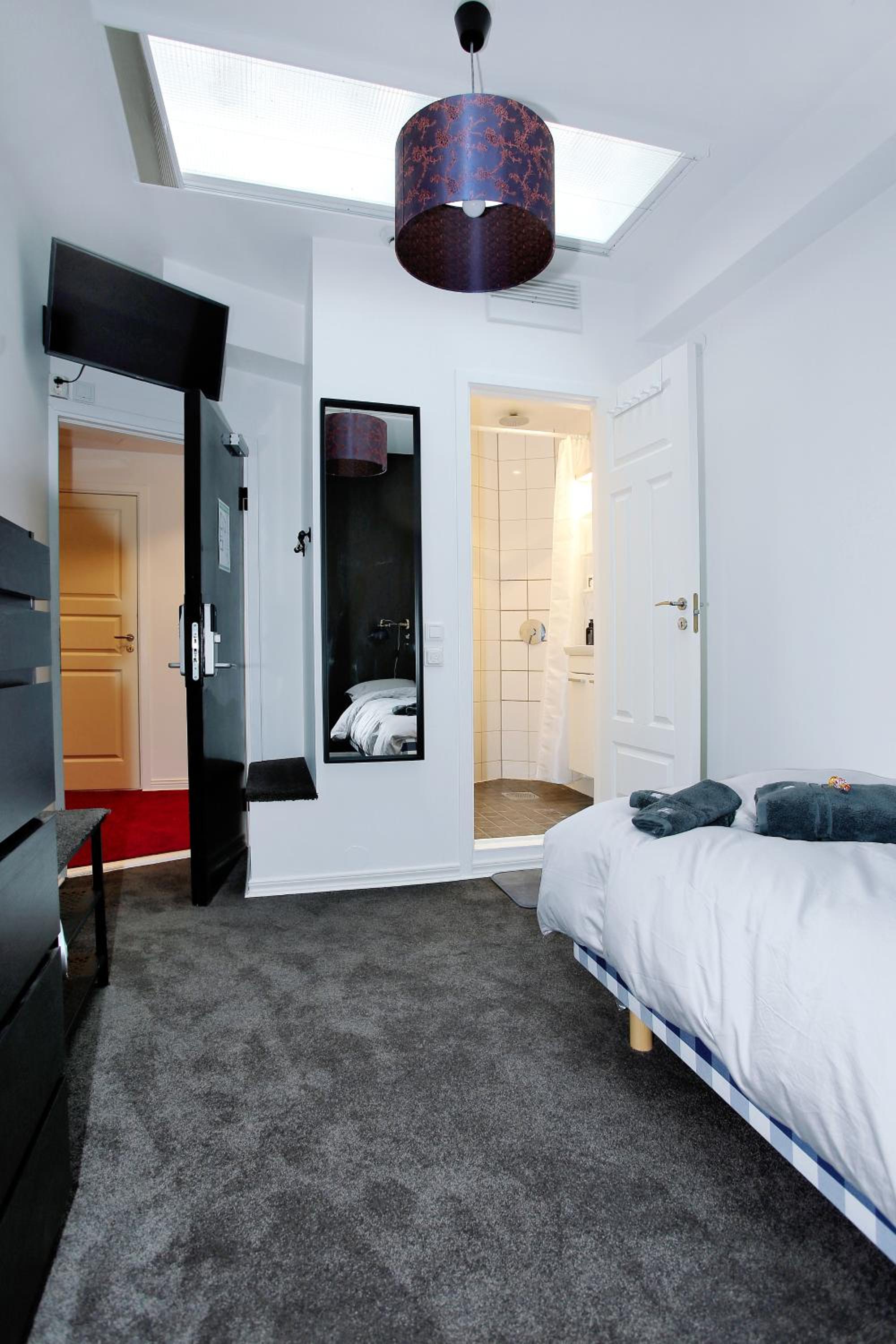 Single Room with Bathroom