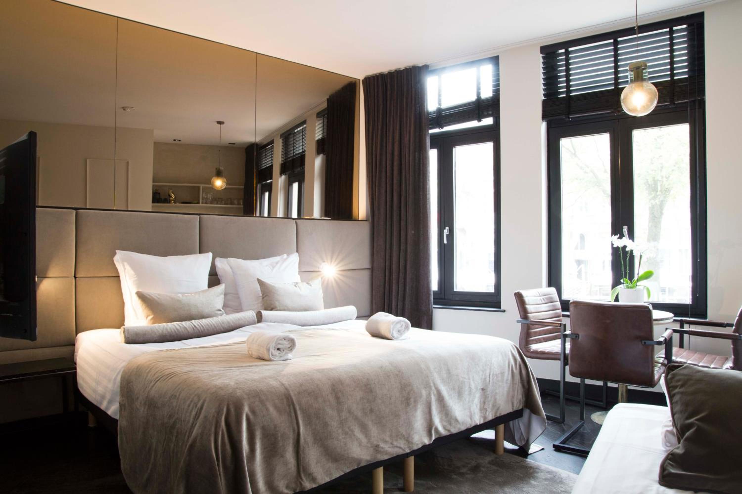 Studio with River View (3 Adults)