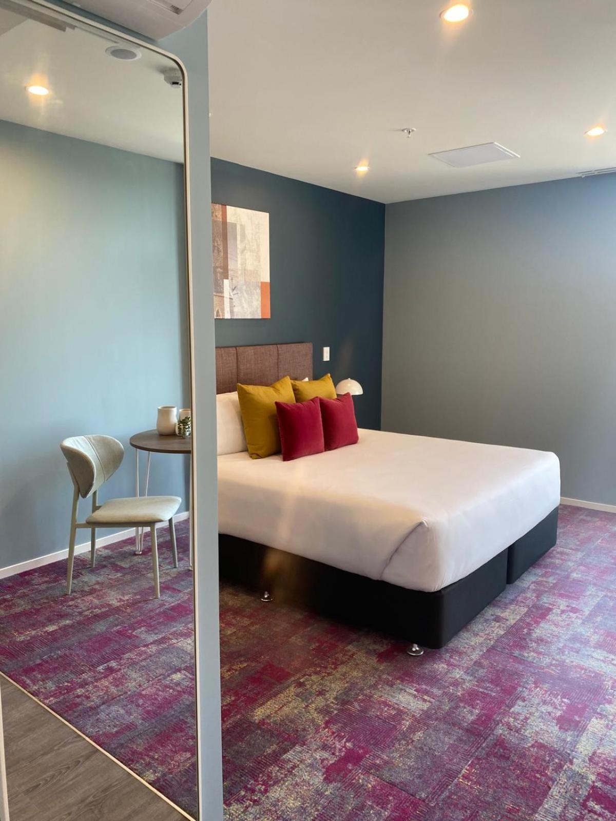 Studio Apartment - Accessible