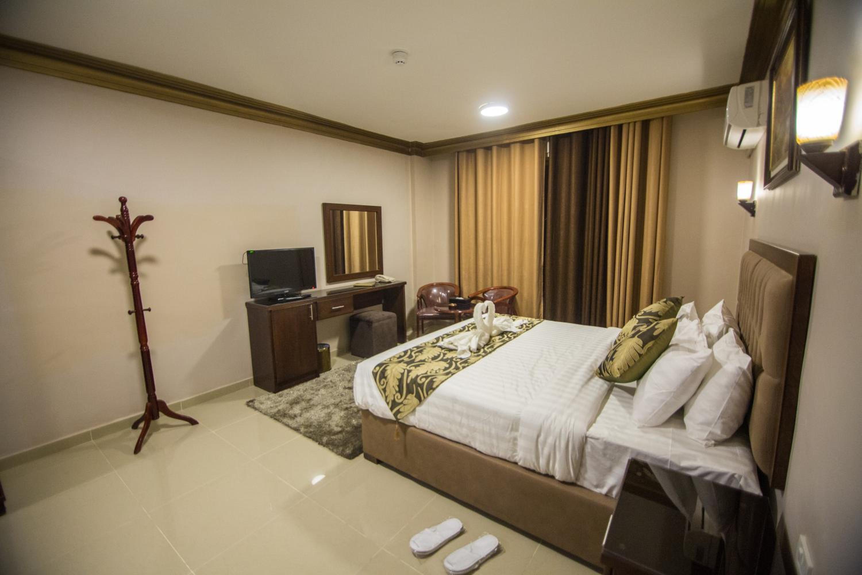 Standard Queen Room with Two Queen Beds