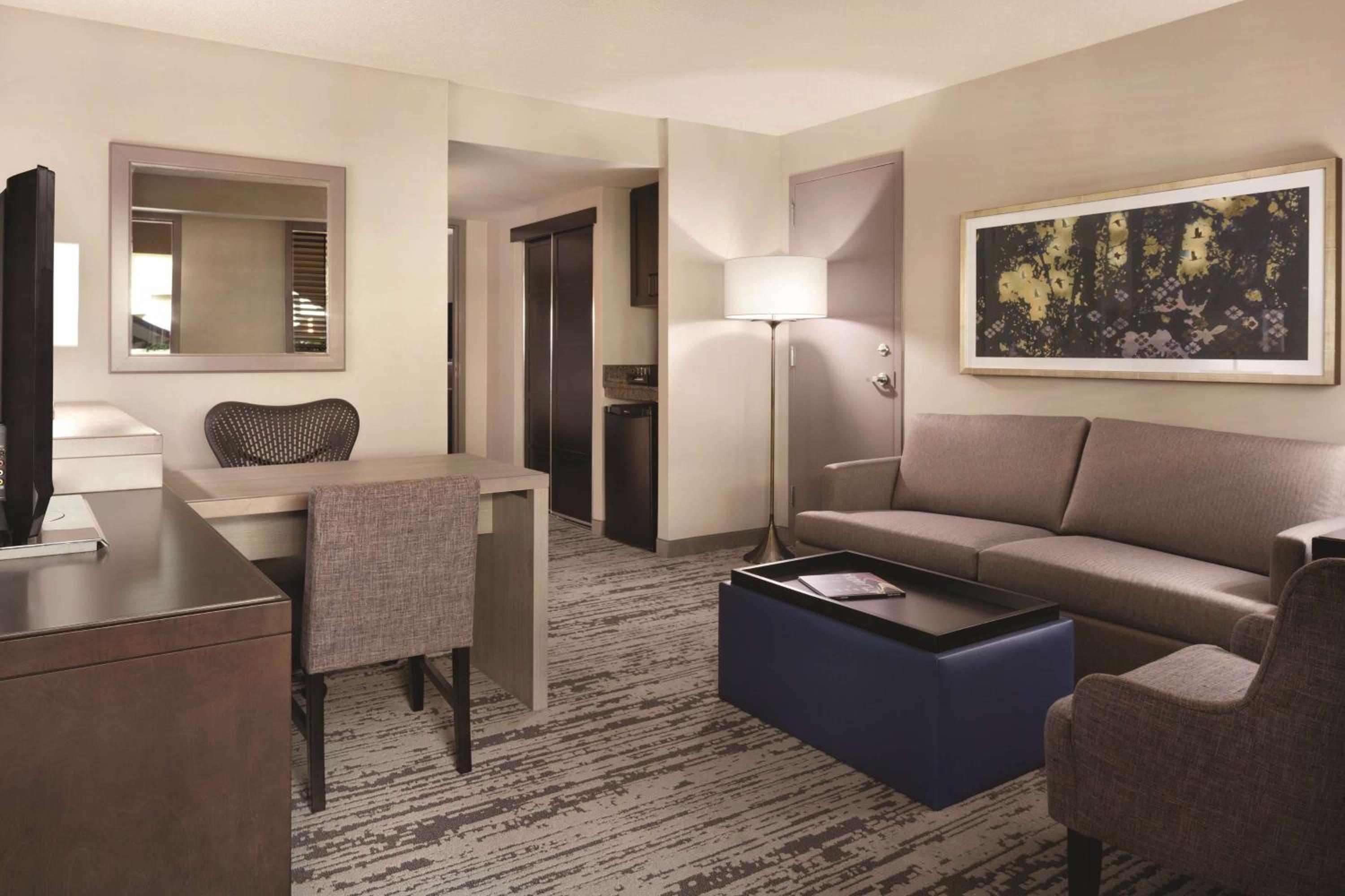 King Suite with Park/City View