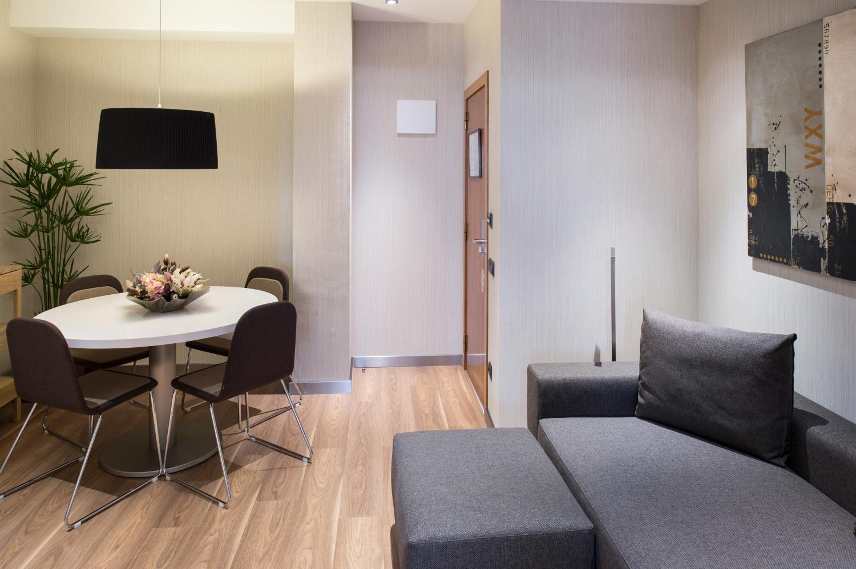 Suite Room