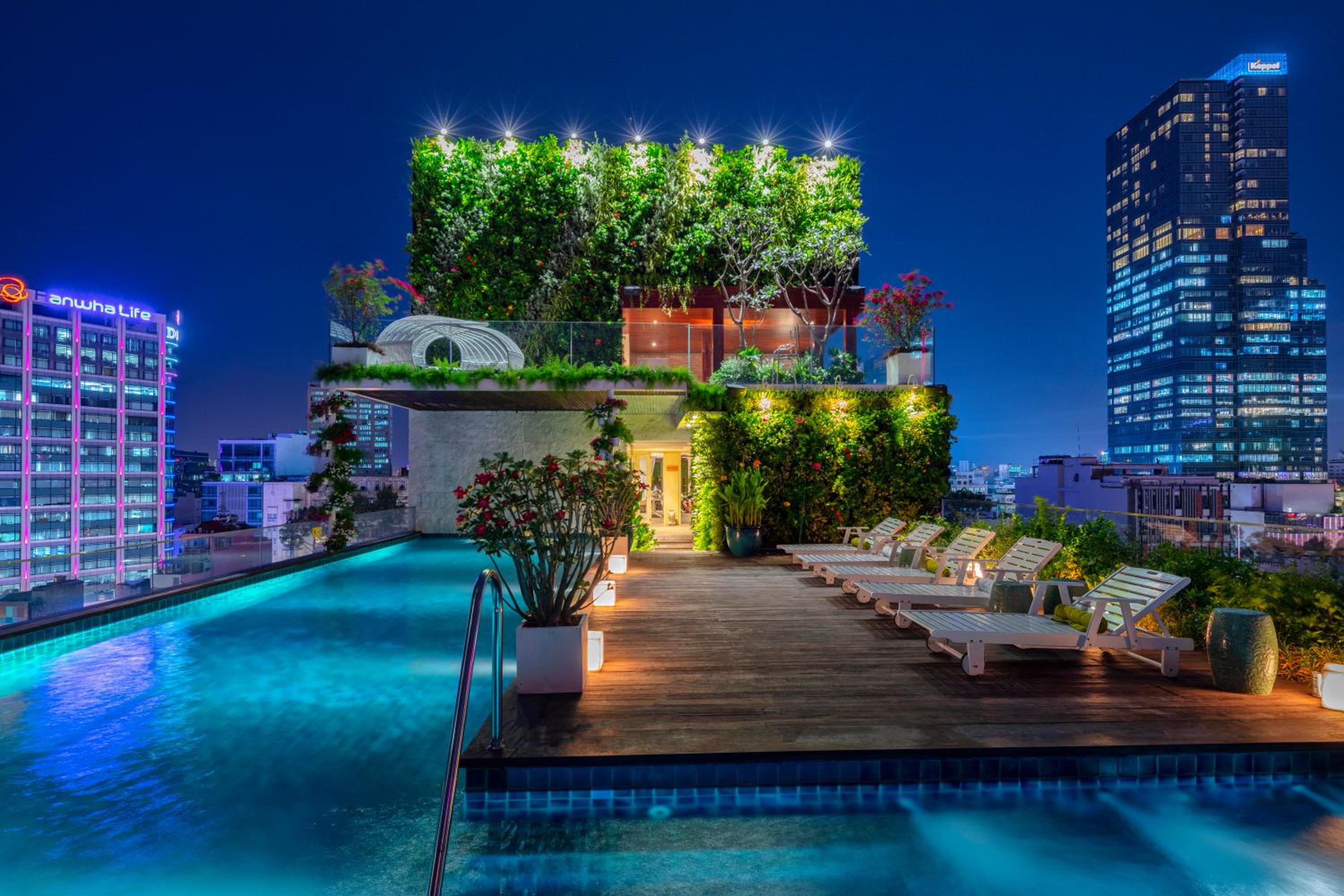  Vannier Premier Double + Afternoon tea on rooftop