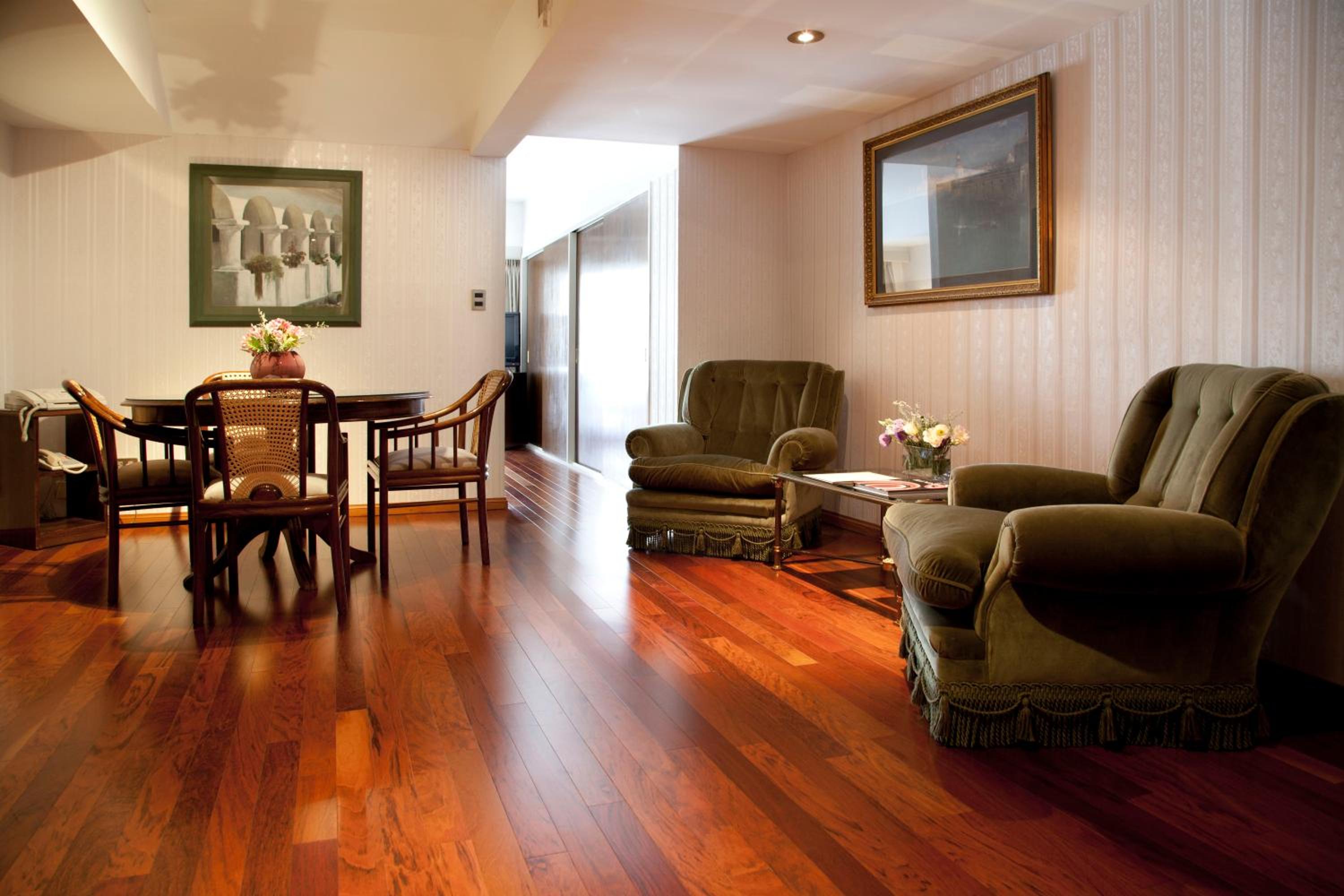 Premium Suite Superior (2 Adults)