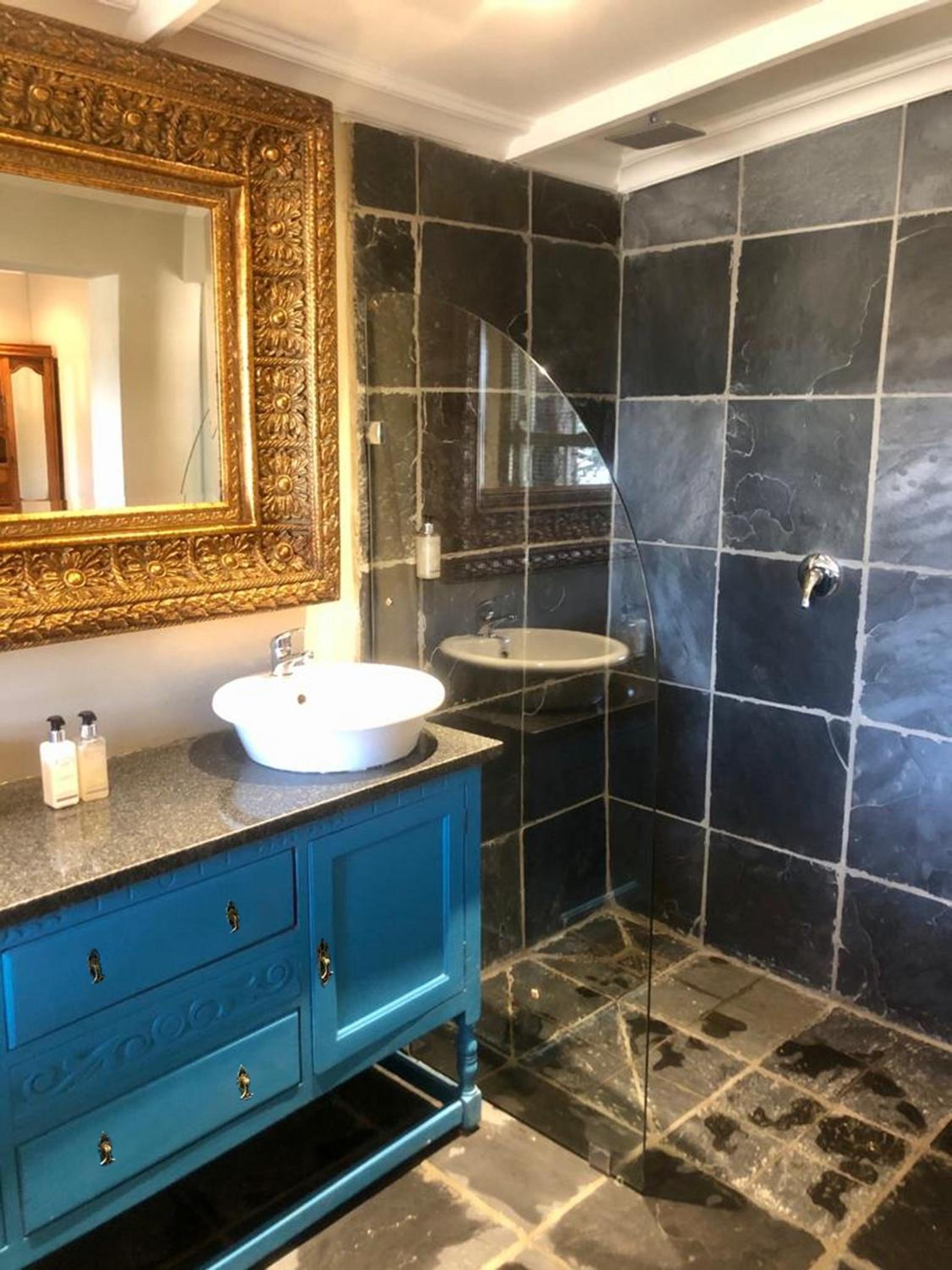 Executive Family Room