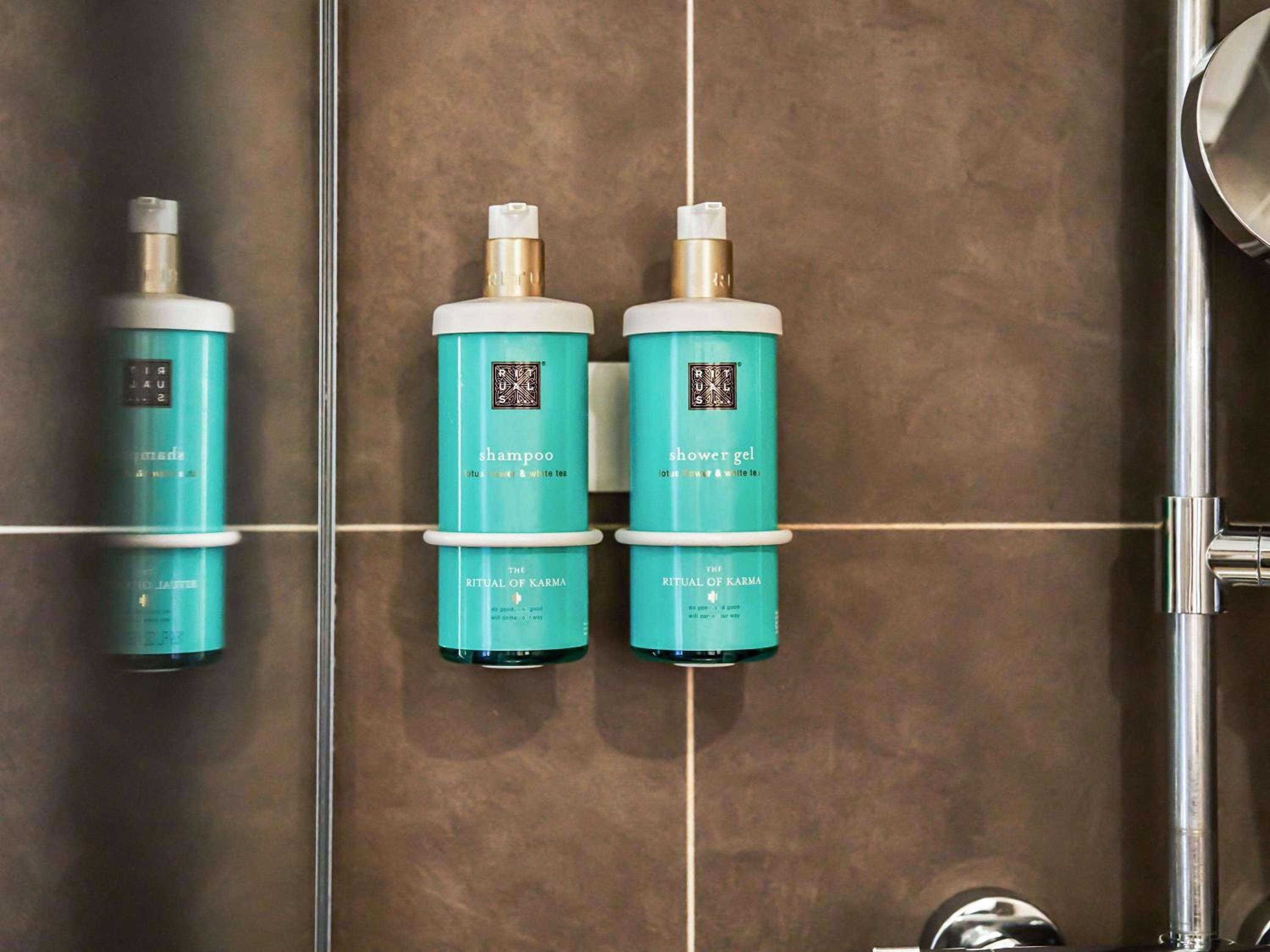 Executive Queen Room with Eiffel Tower View