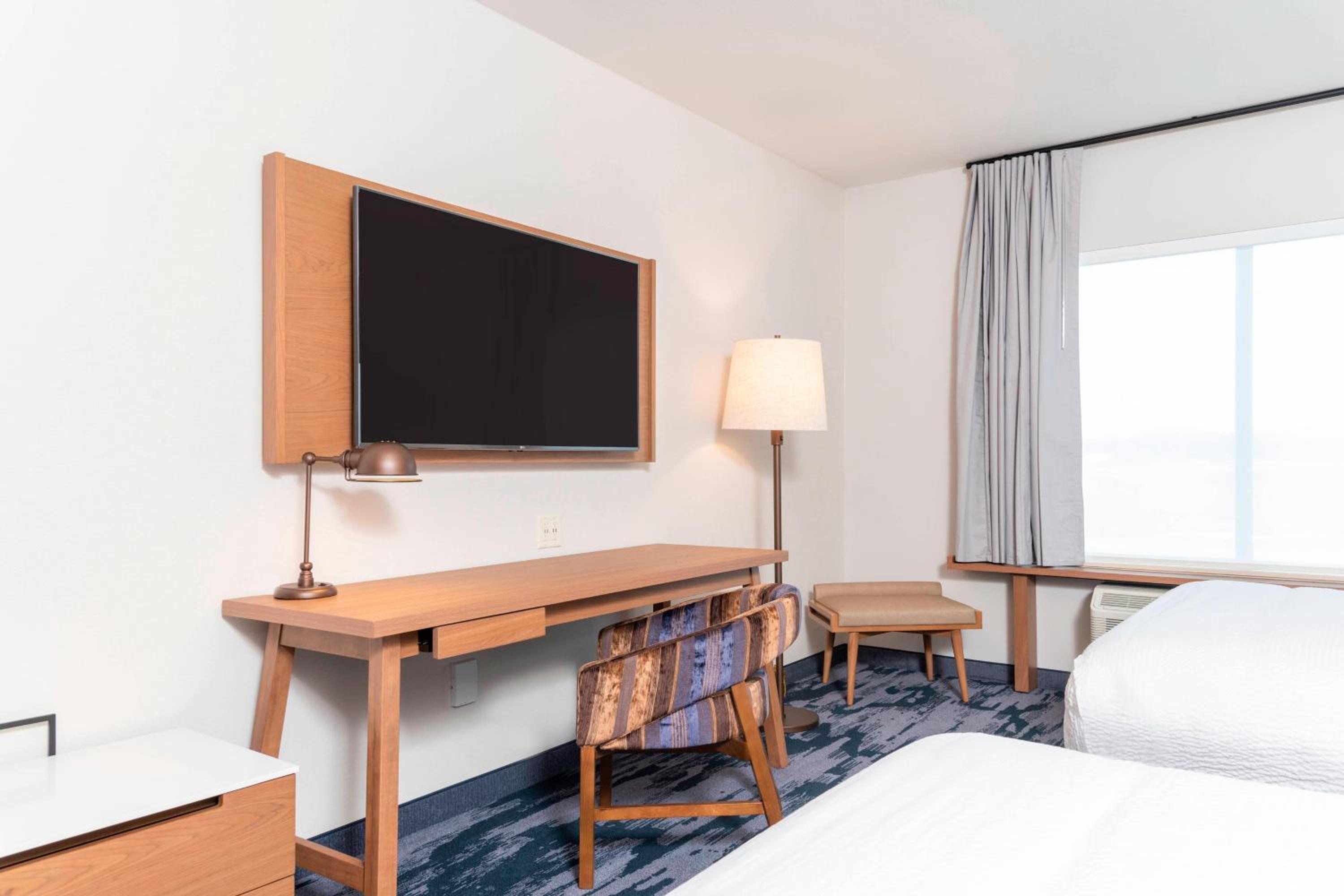 Double Queen Guest Room, Guest room, 2 Queen (Hearing Accessible)