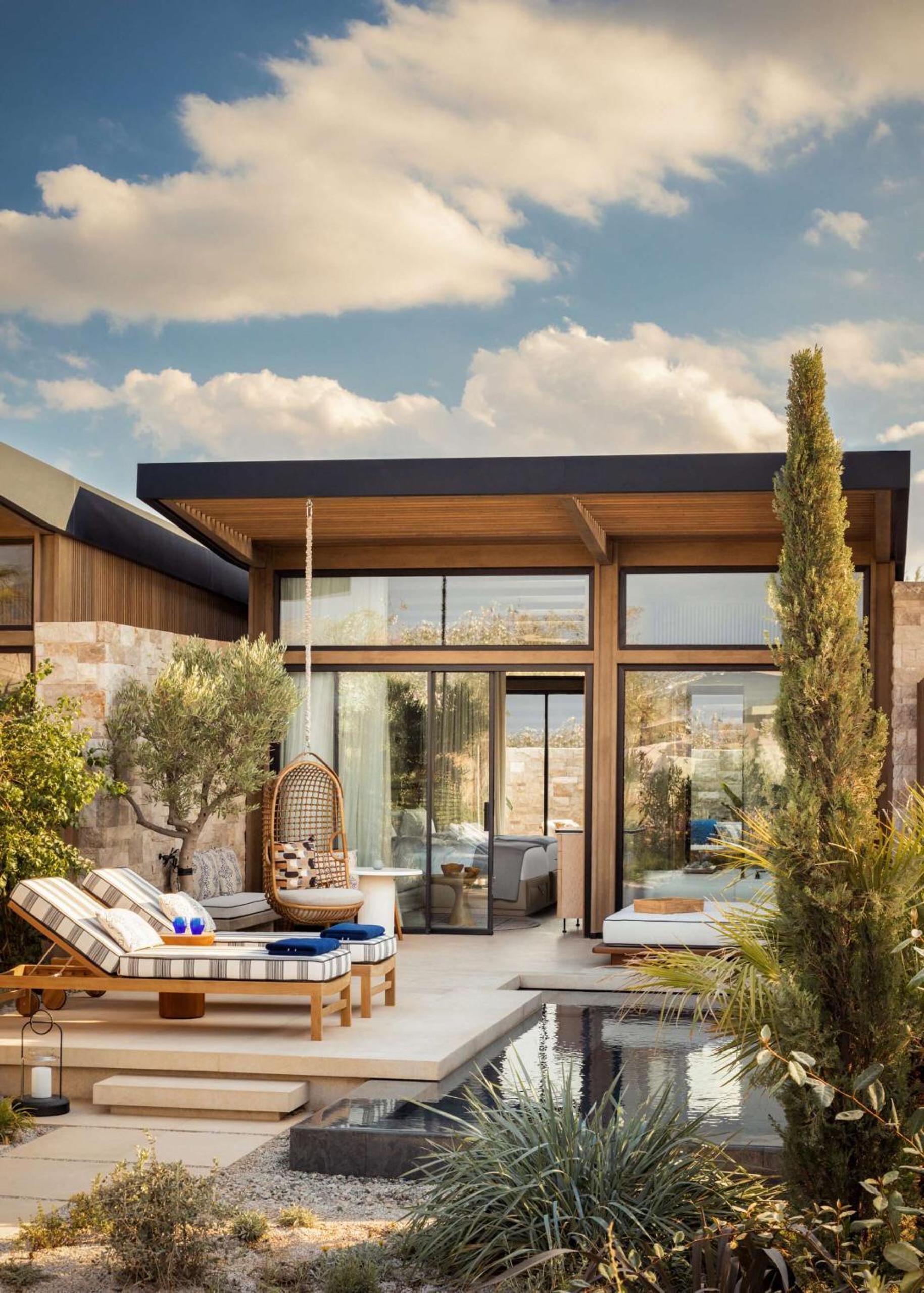 Aesthesis Bungalow Queen with private pool