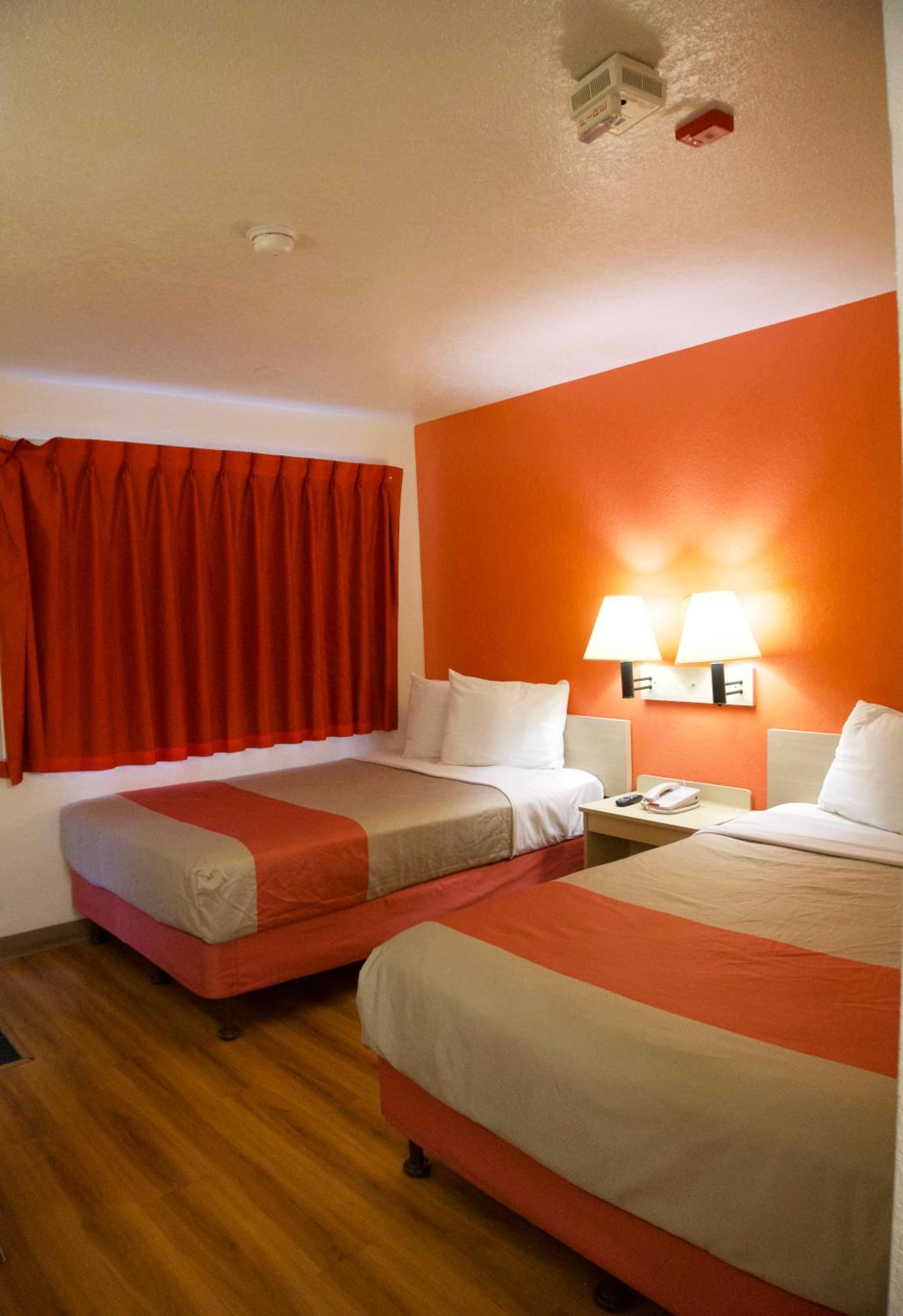 Deluxe Quadruple Room - Non-Smoking