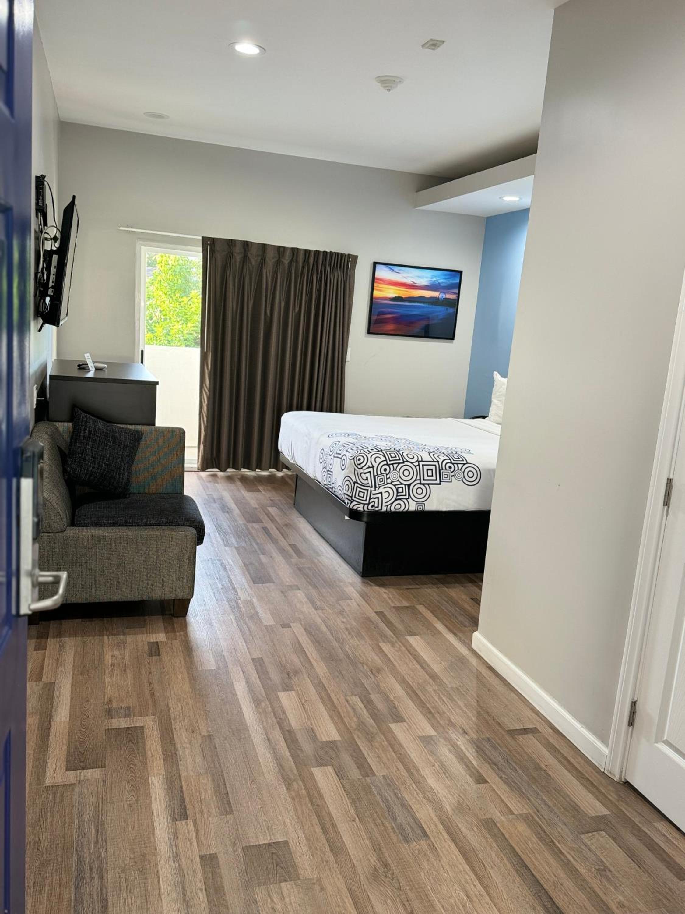 King Room with Balcony