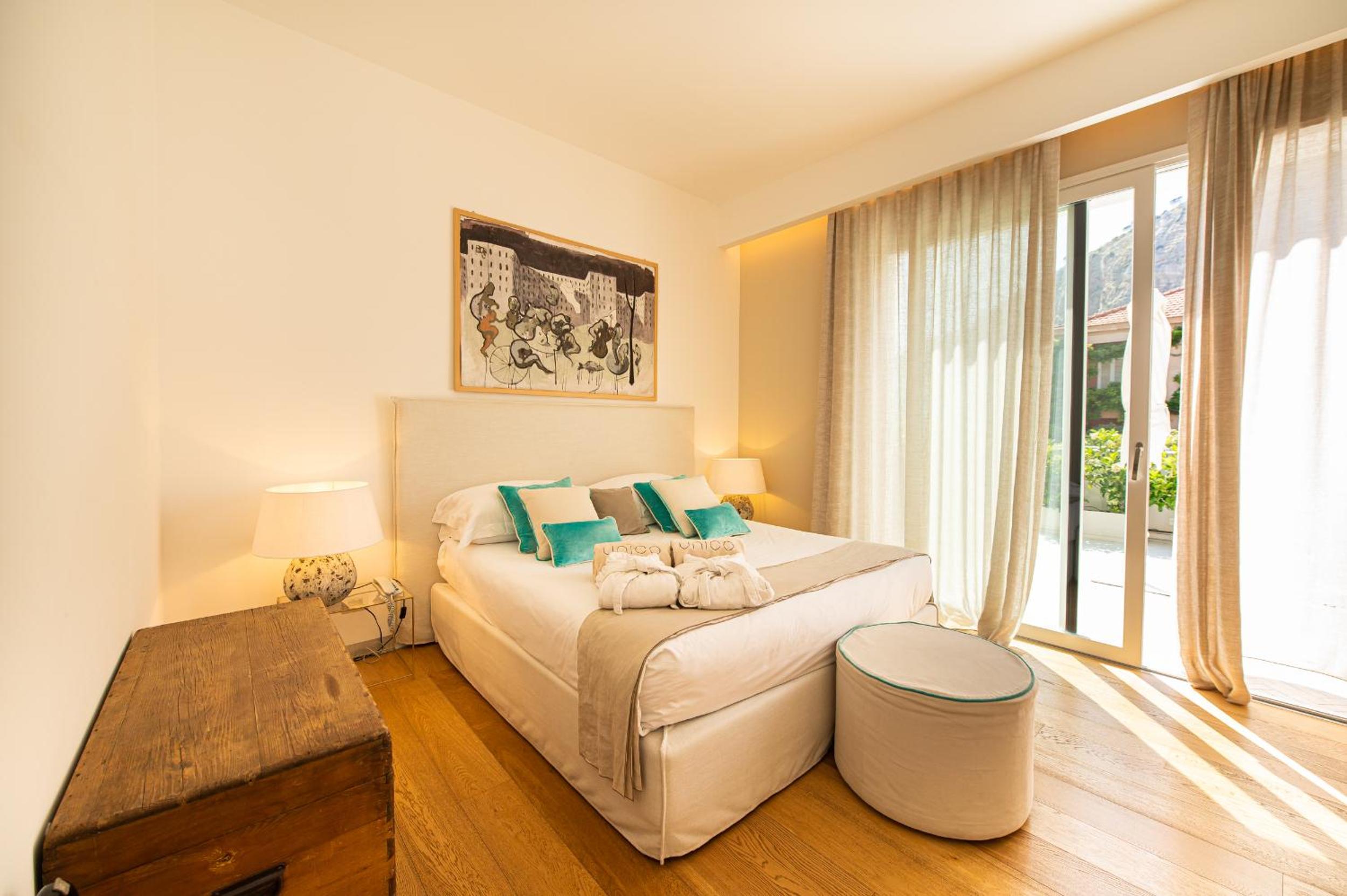 Superior Deluxe Double or Twin Room 