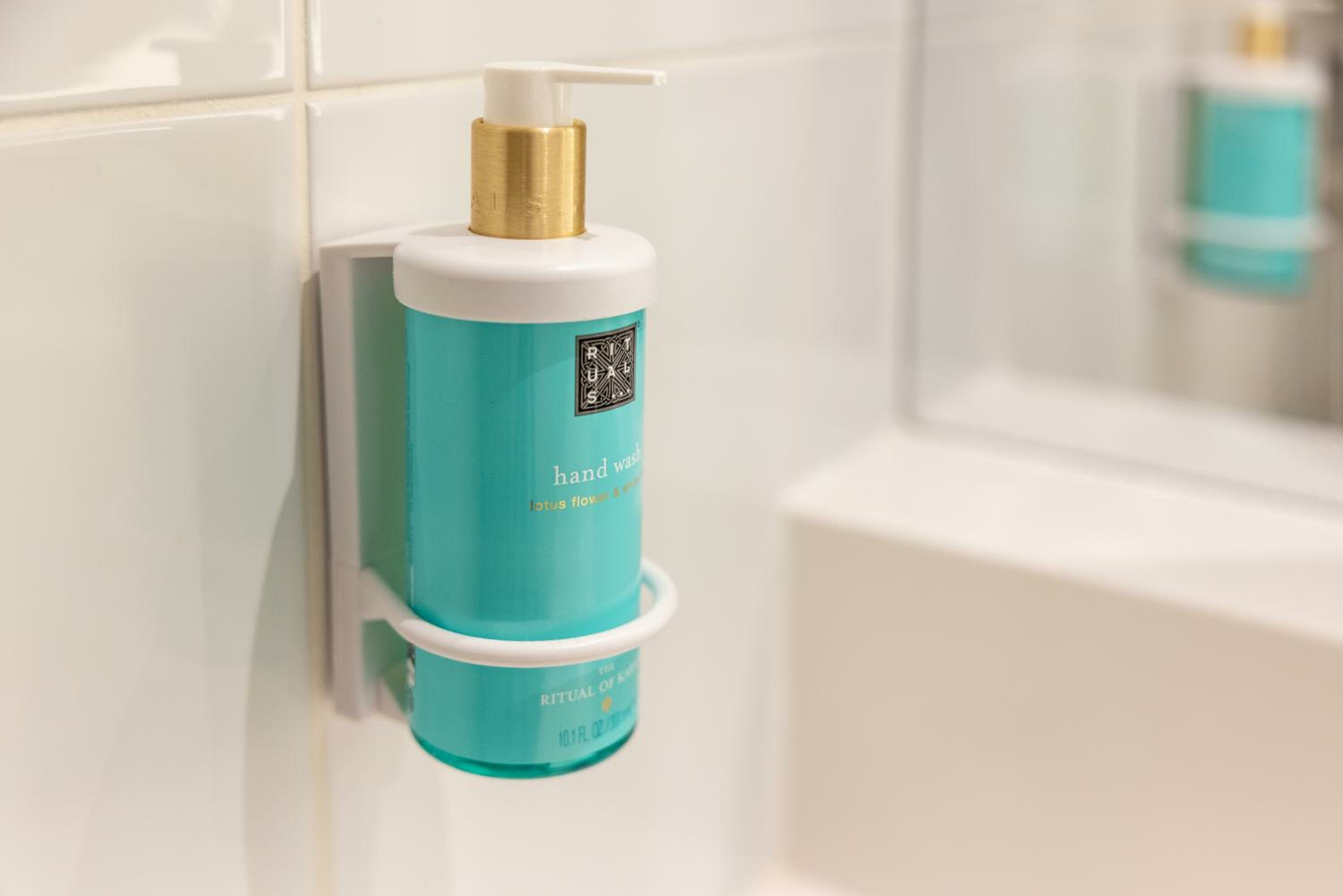 Standard Queen Room with Sofa