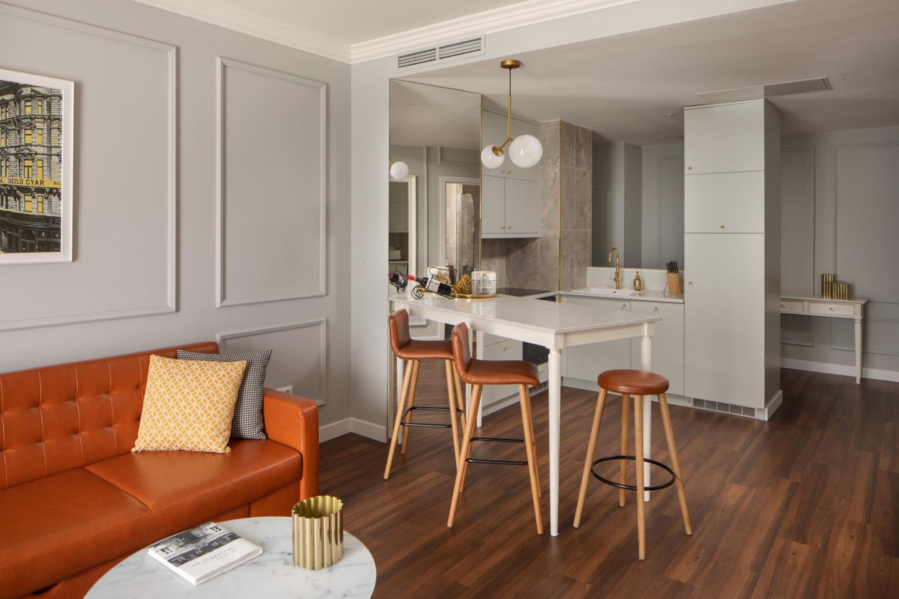 Grand Deluxe Suite