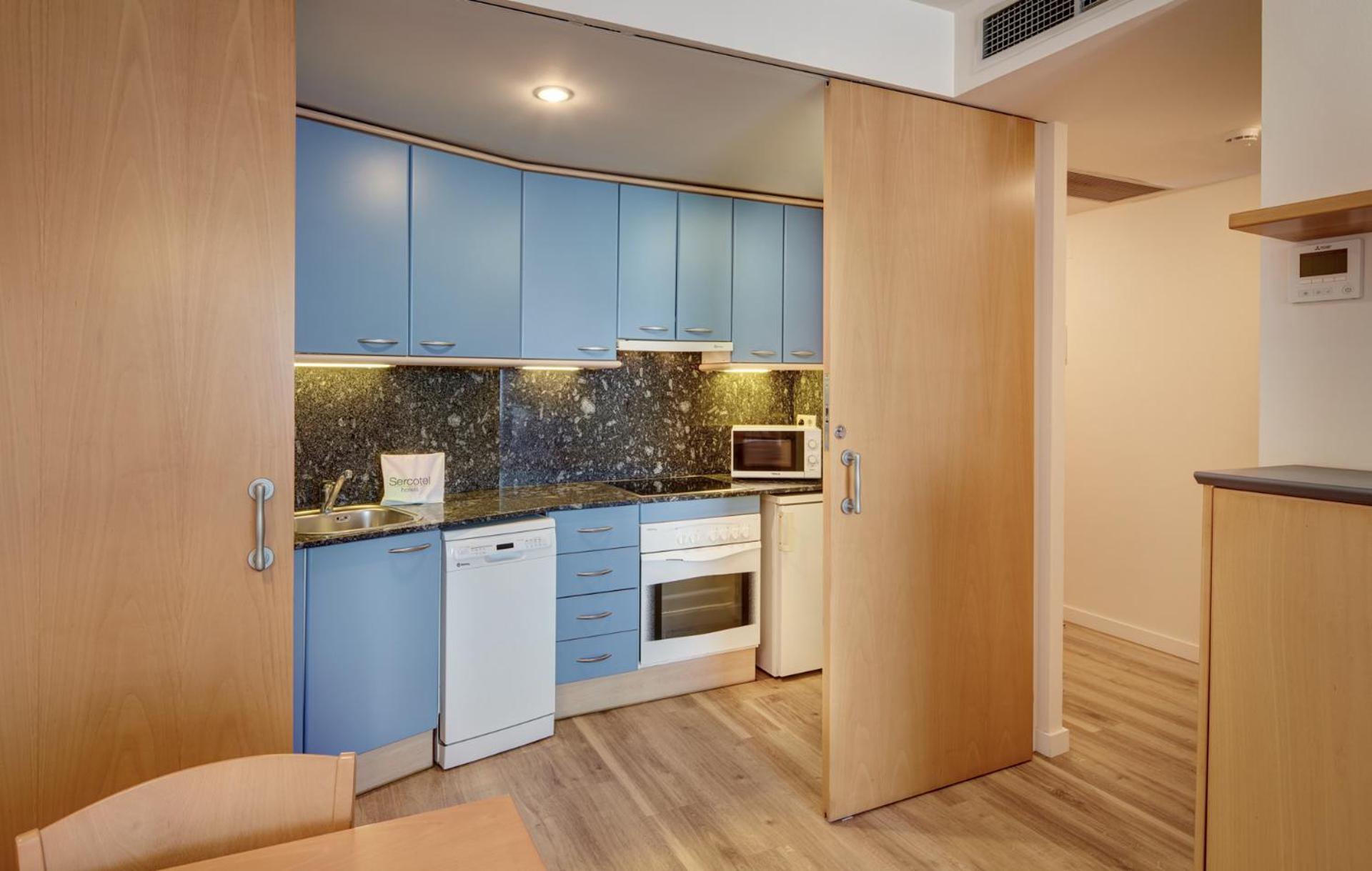 Studio Apartment with One Double Bed
