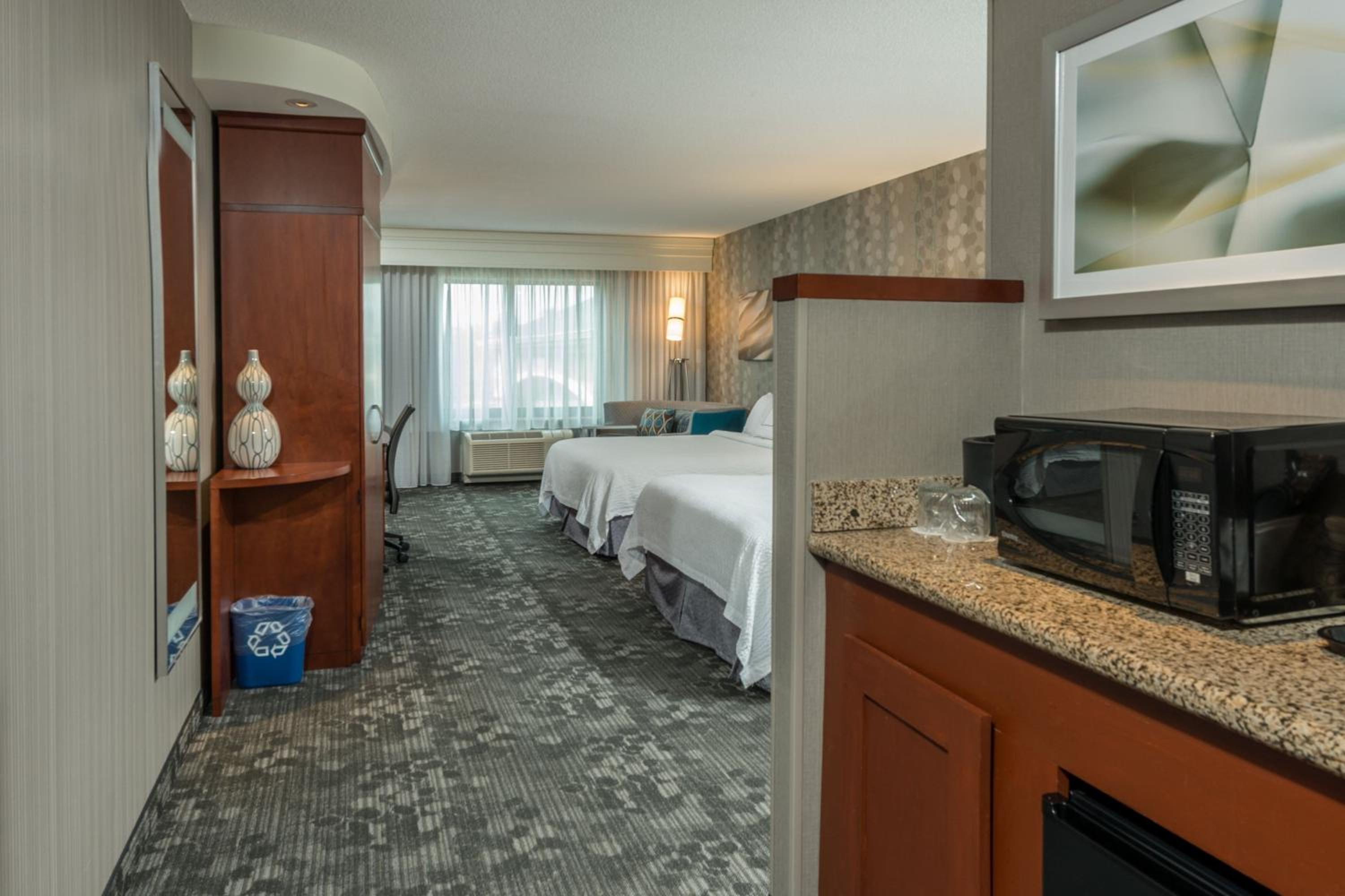 Queen Room with Two Queen Beds and Adapted Tub - Mobility and Hearing Accessible