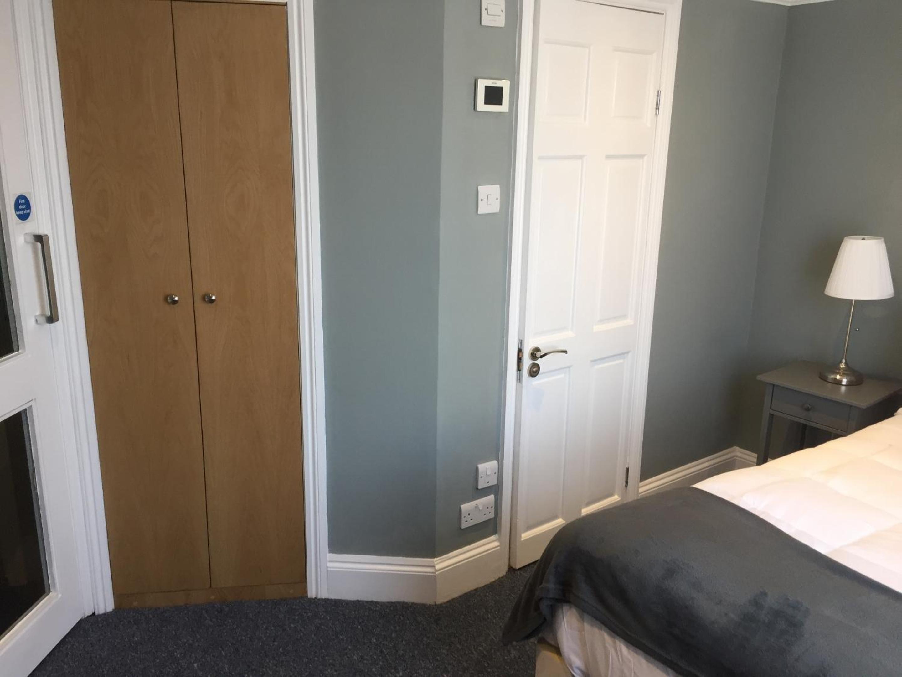 Deluxe Double Room with Shower