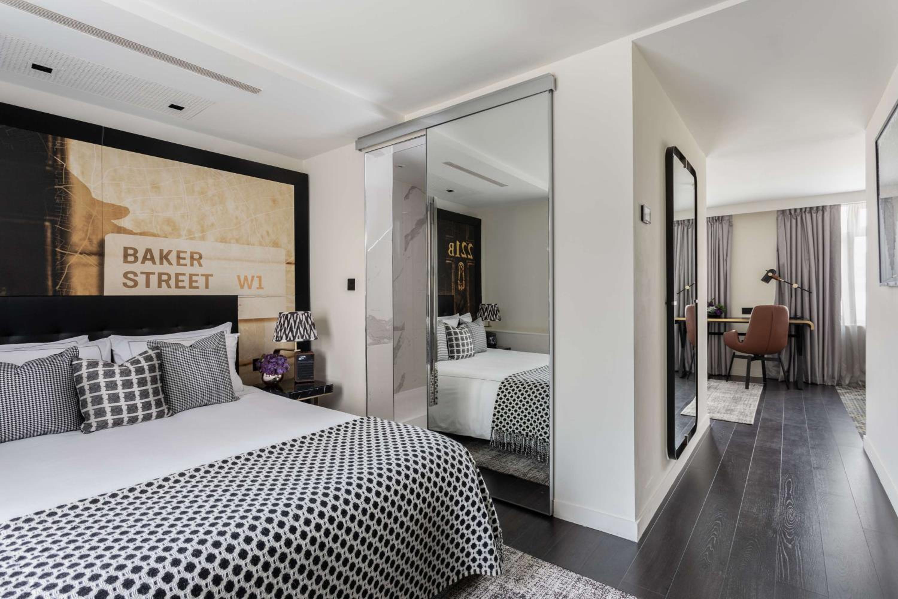 Chiltern Townhouse King Suite