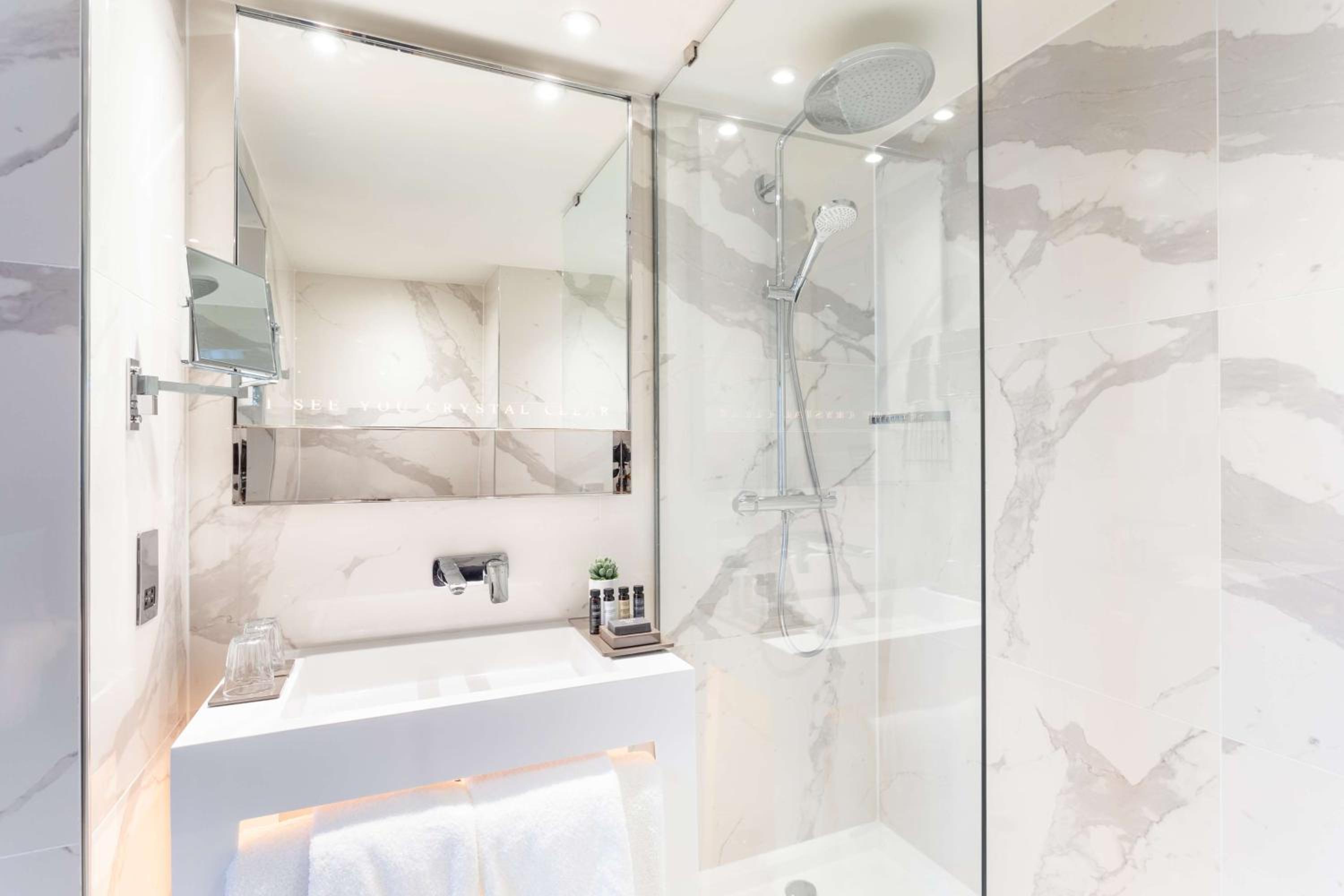 Chiltern Townhouse King Suite