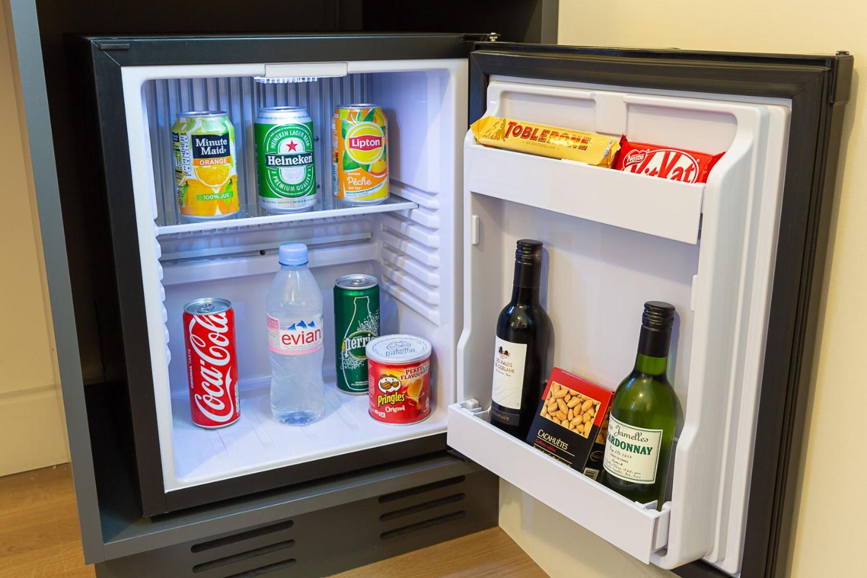 Family Room (2 Adults + 2 Child)