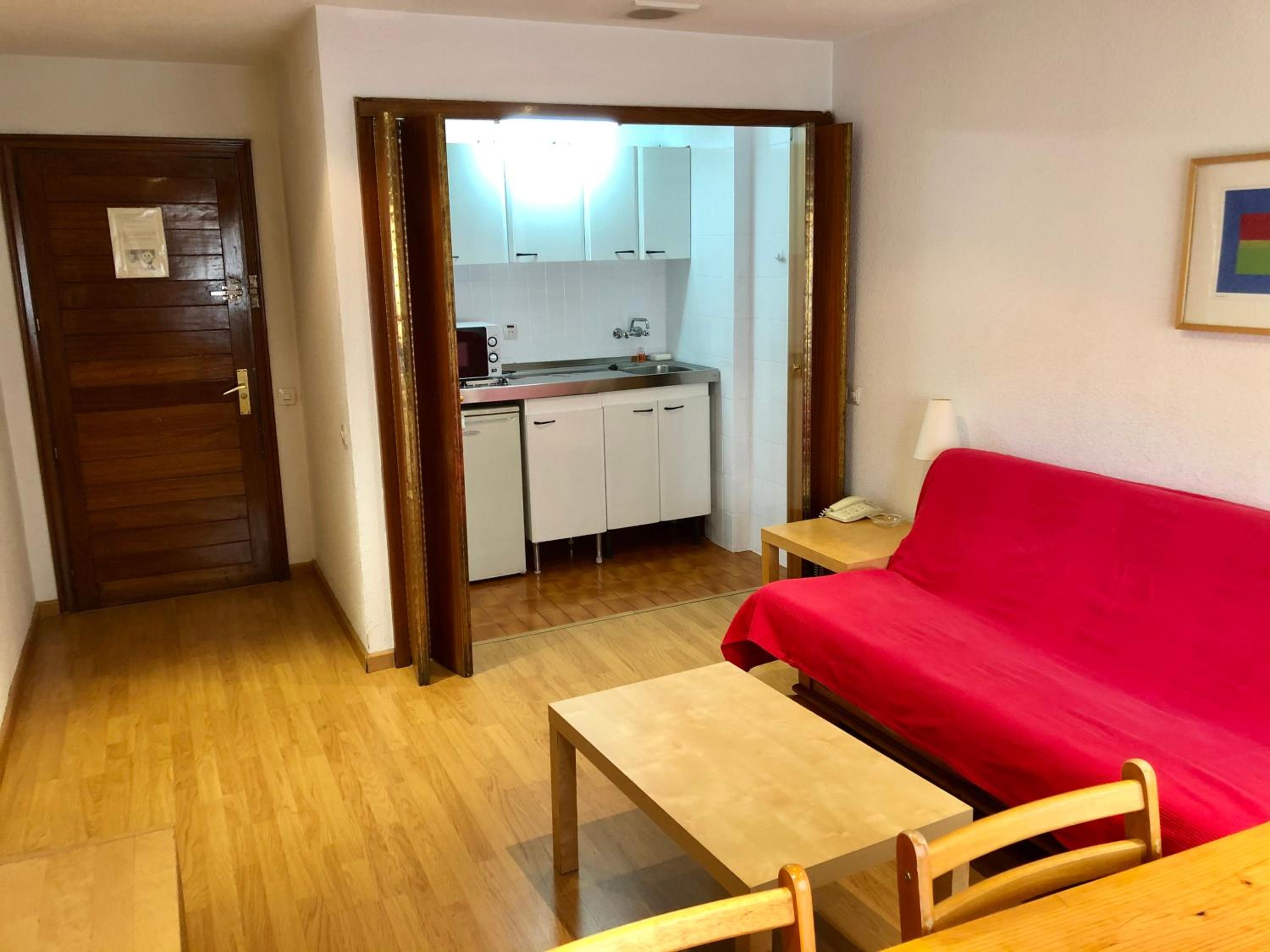 Apartment (3 Adults)