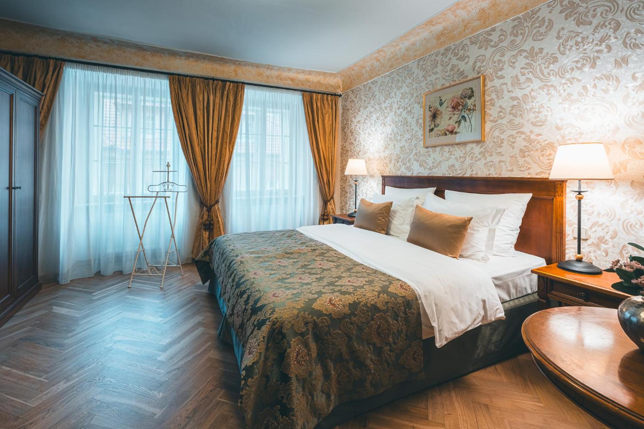 Premium Suite