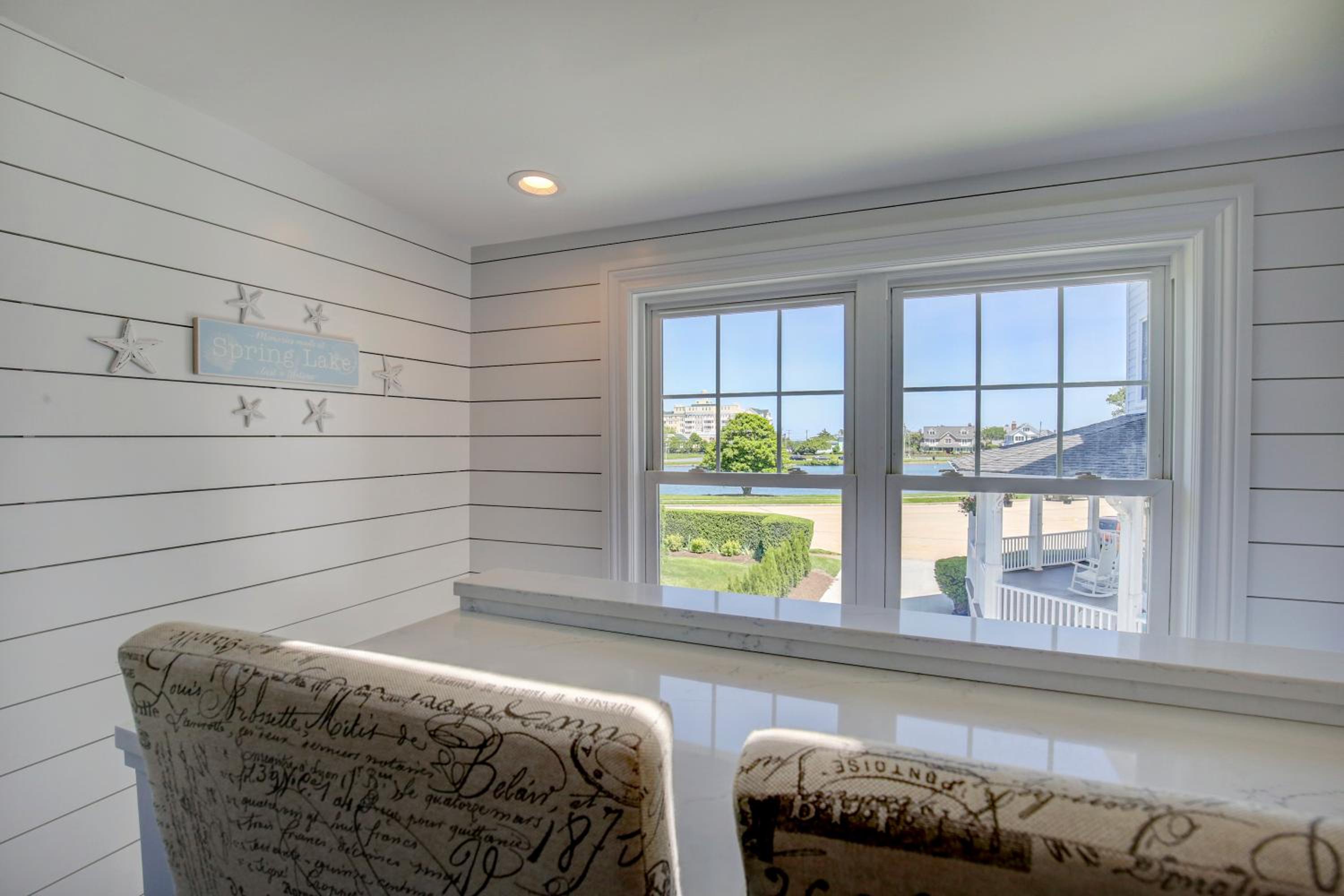 Suite with Lake View