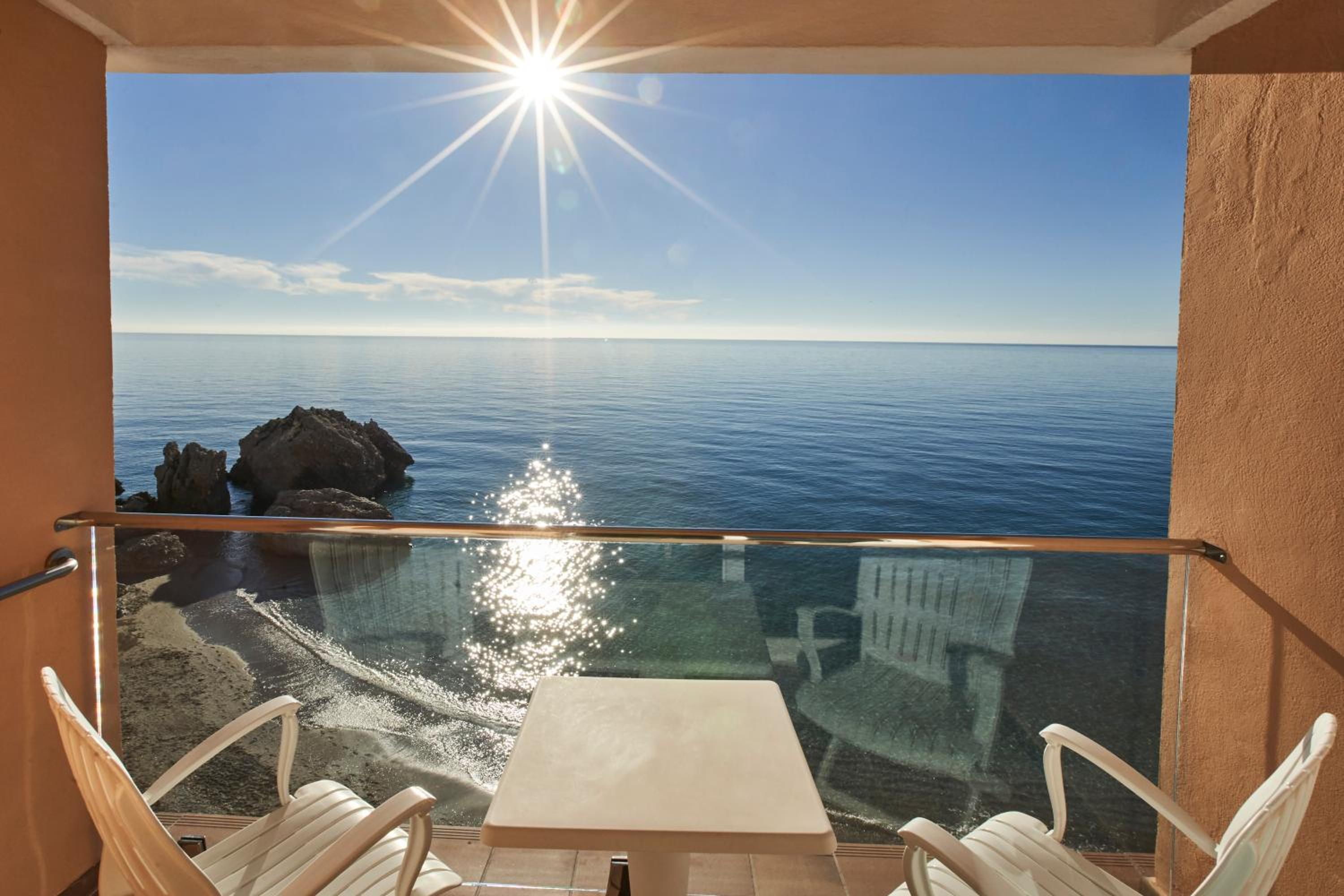 Double Room with Sea View and Balcony