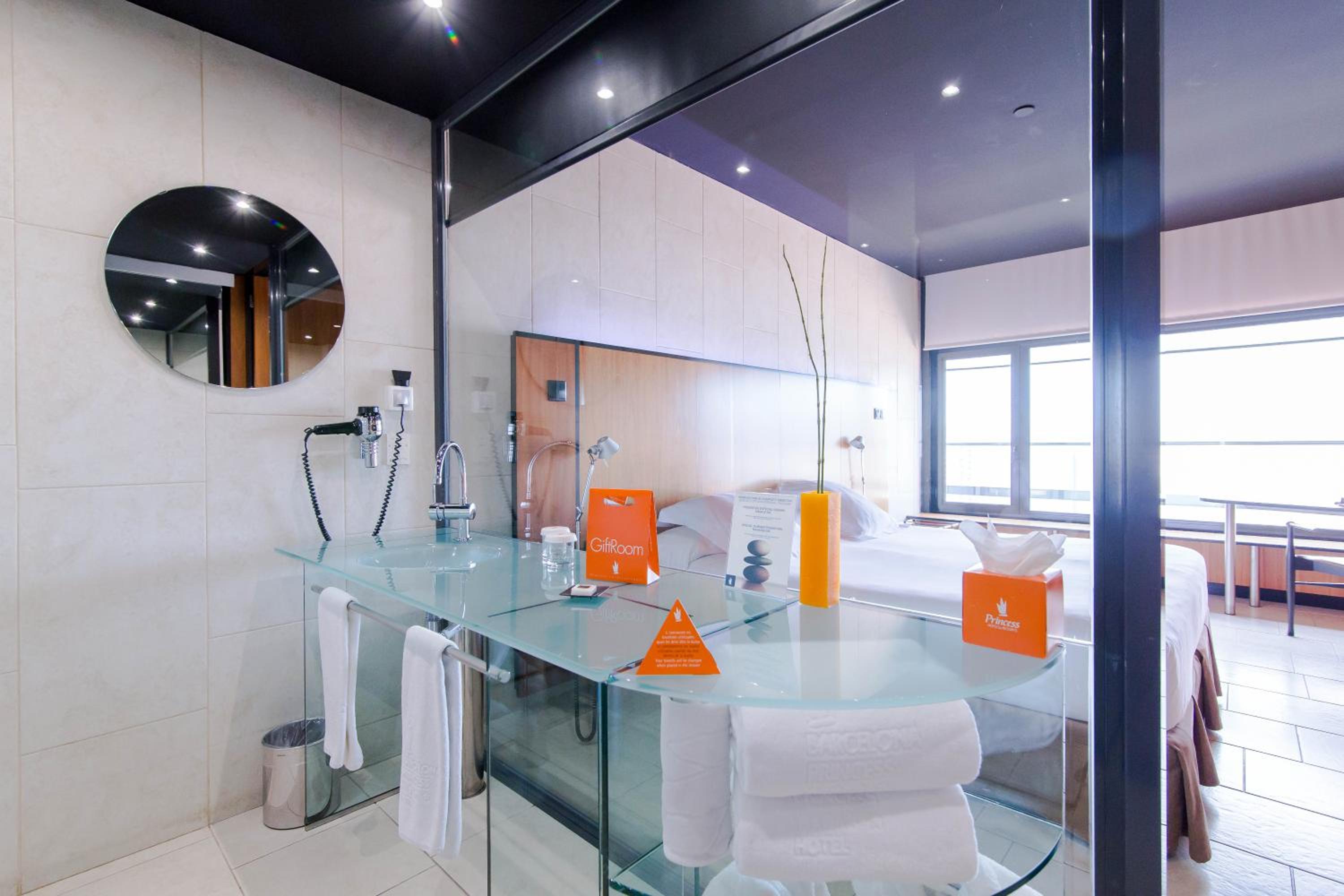 Double or Twin Room with City View
