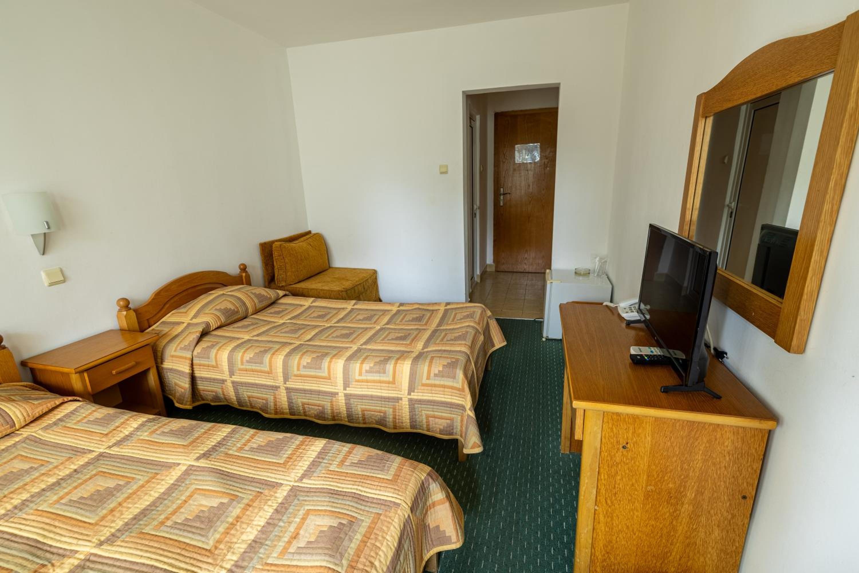 Economy Twin Room (2 Adults)