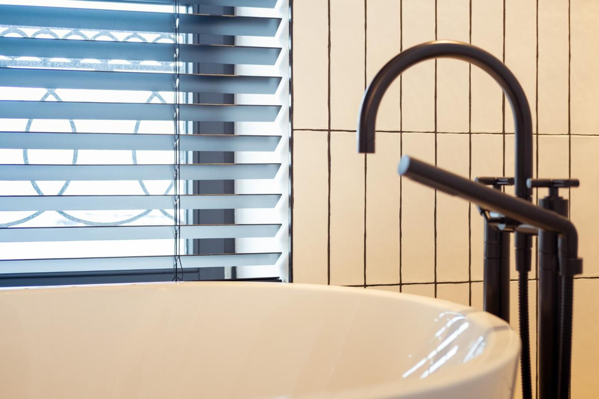 Superior Double Room with Bathtub and Rain Shower