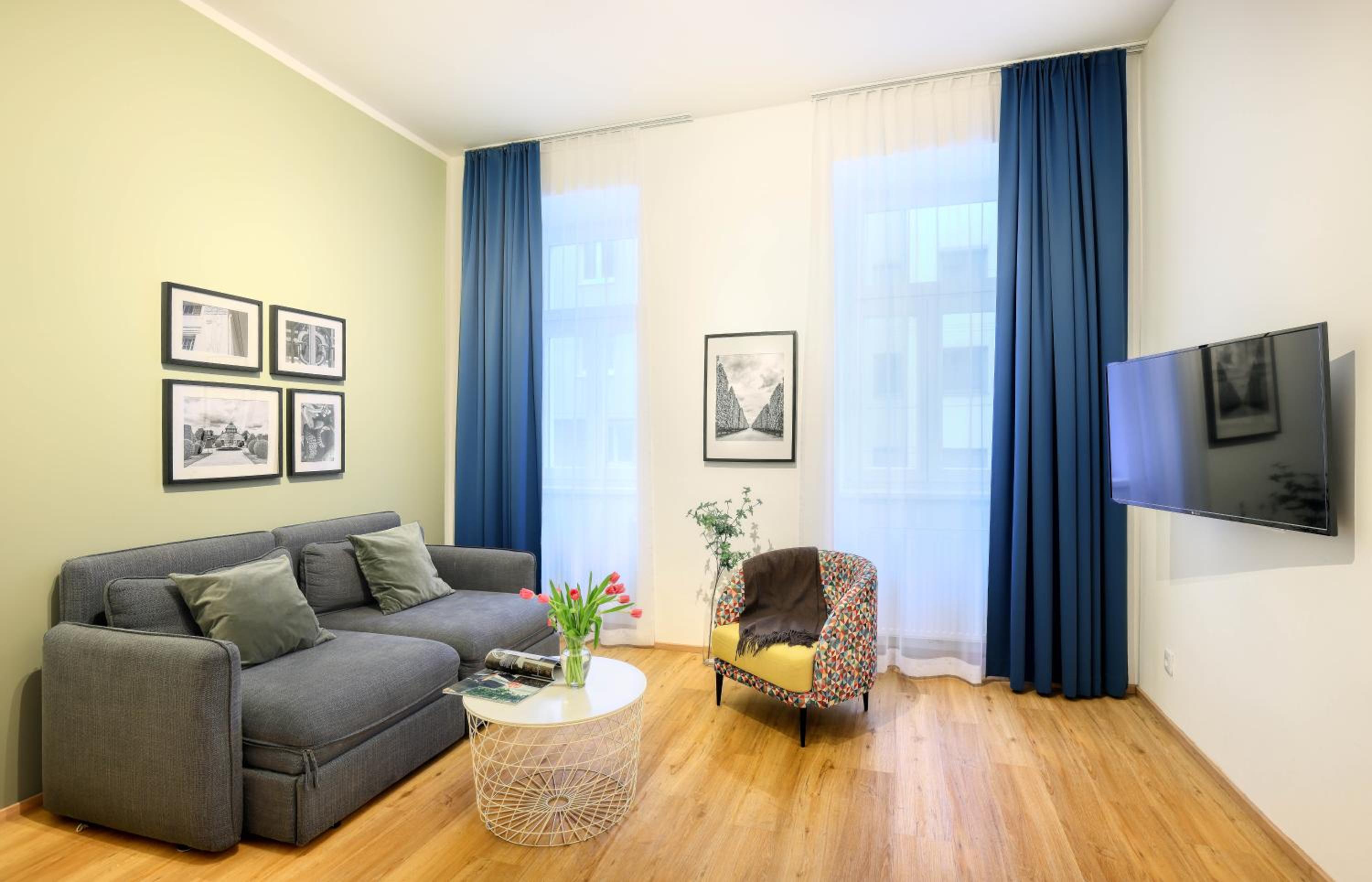 1-Bedroom Suite with Air Condition