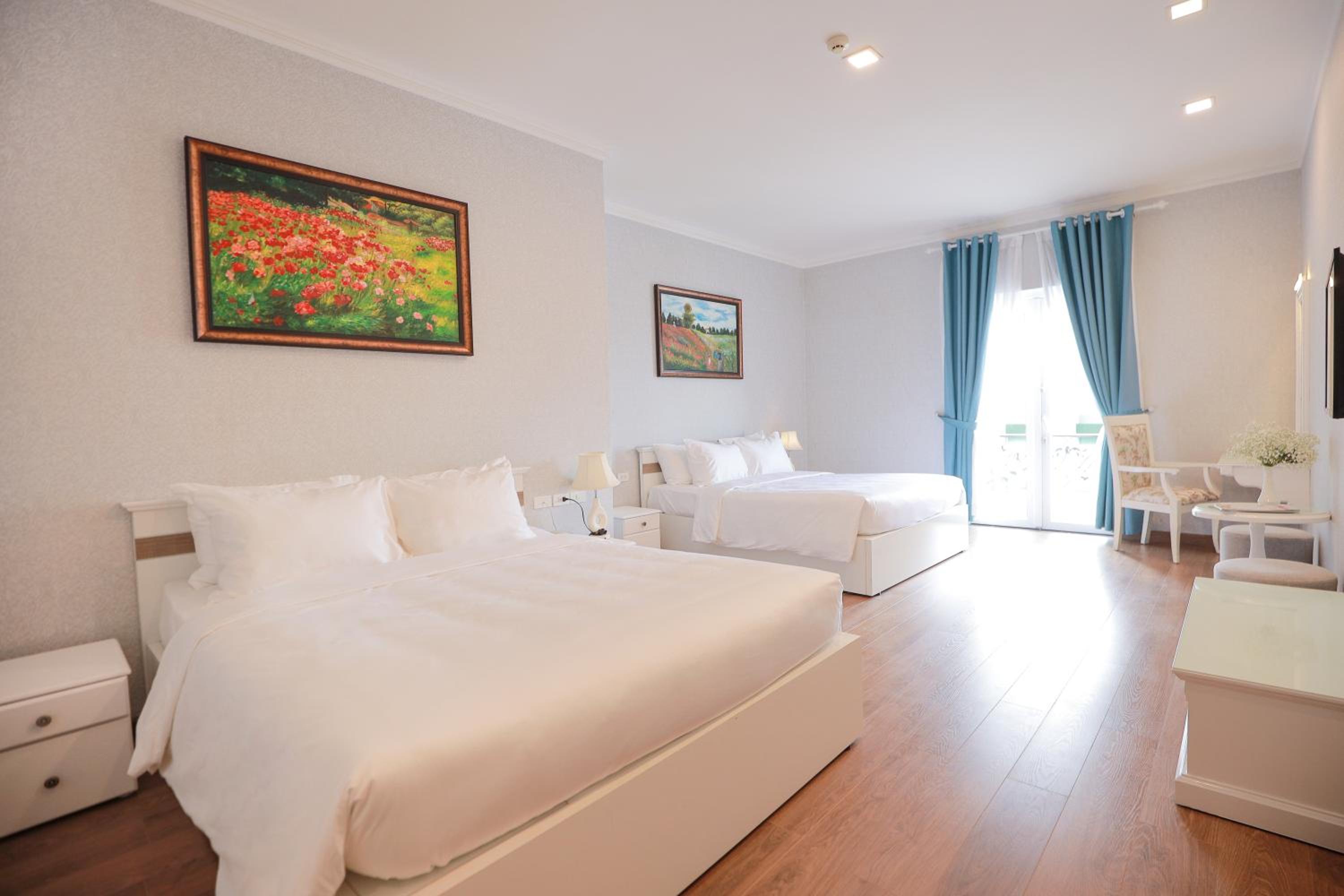 Deluxe Twin Room - City View