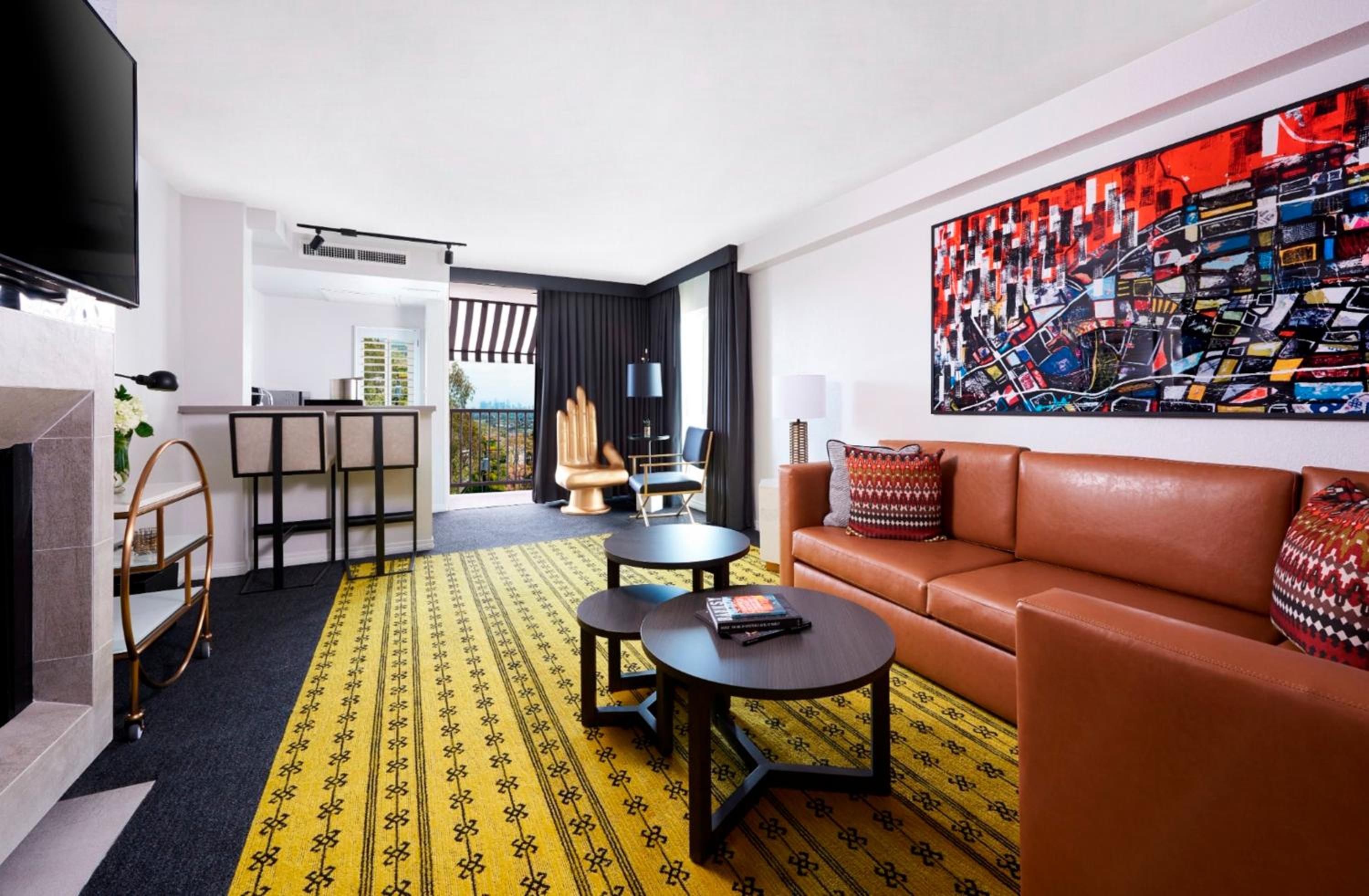 ADA Signature Suite with 2 Queens