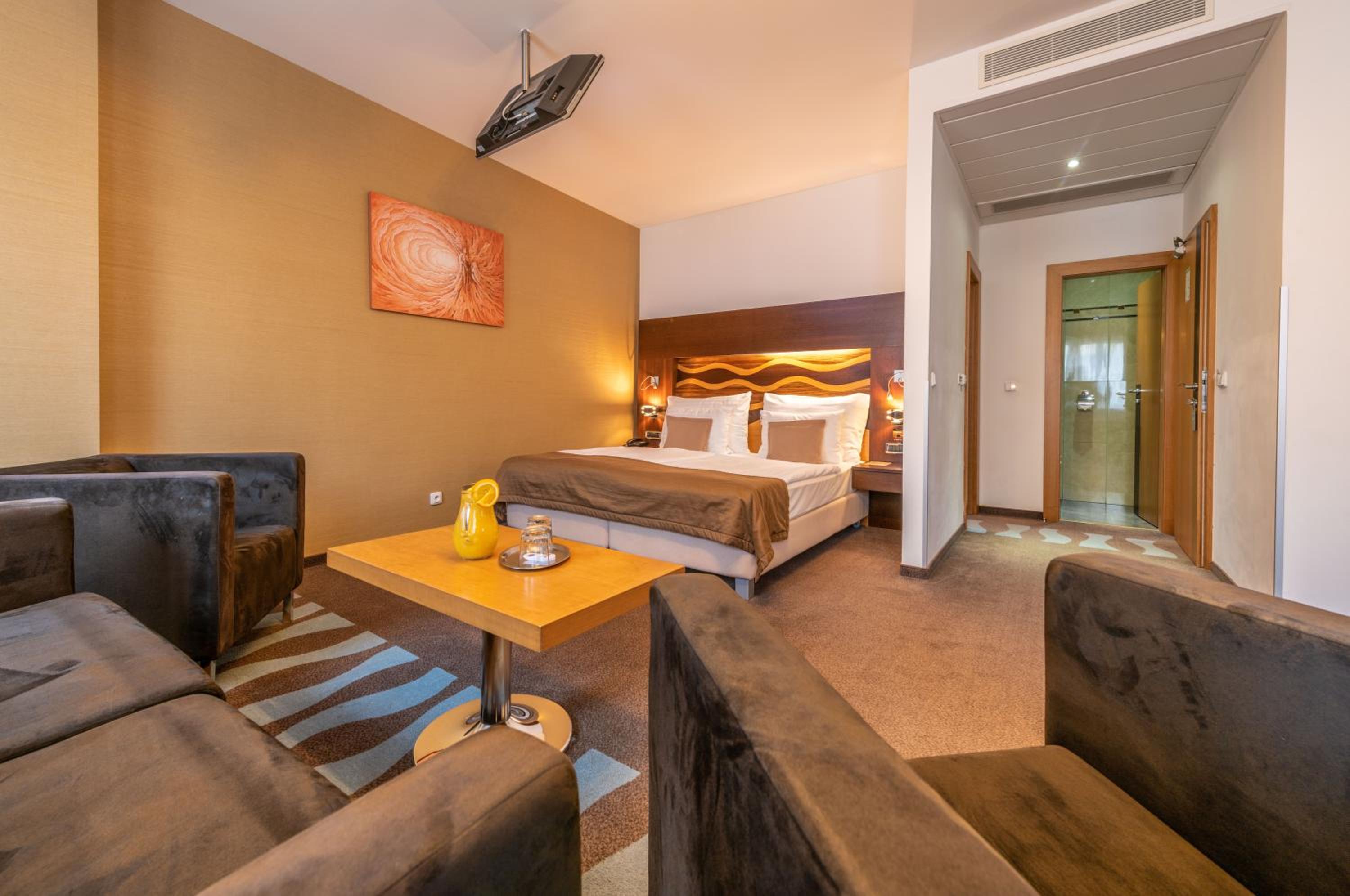 Deluxe Double Room with Jacuzzi 