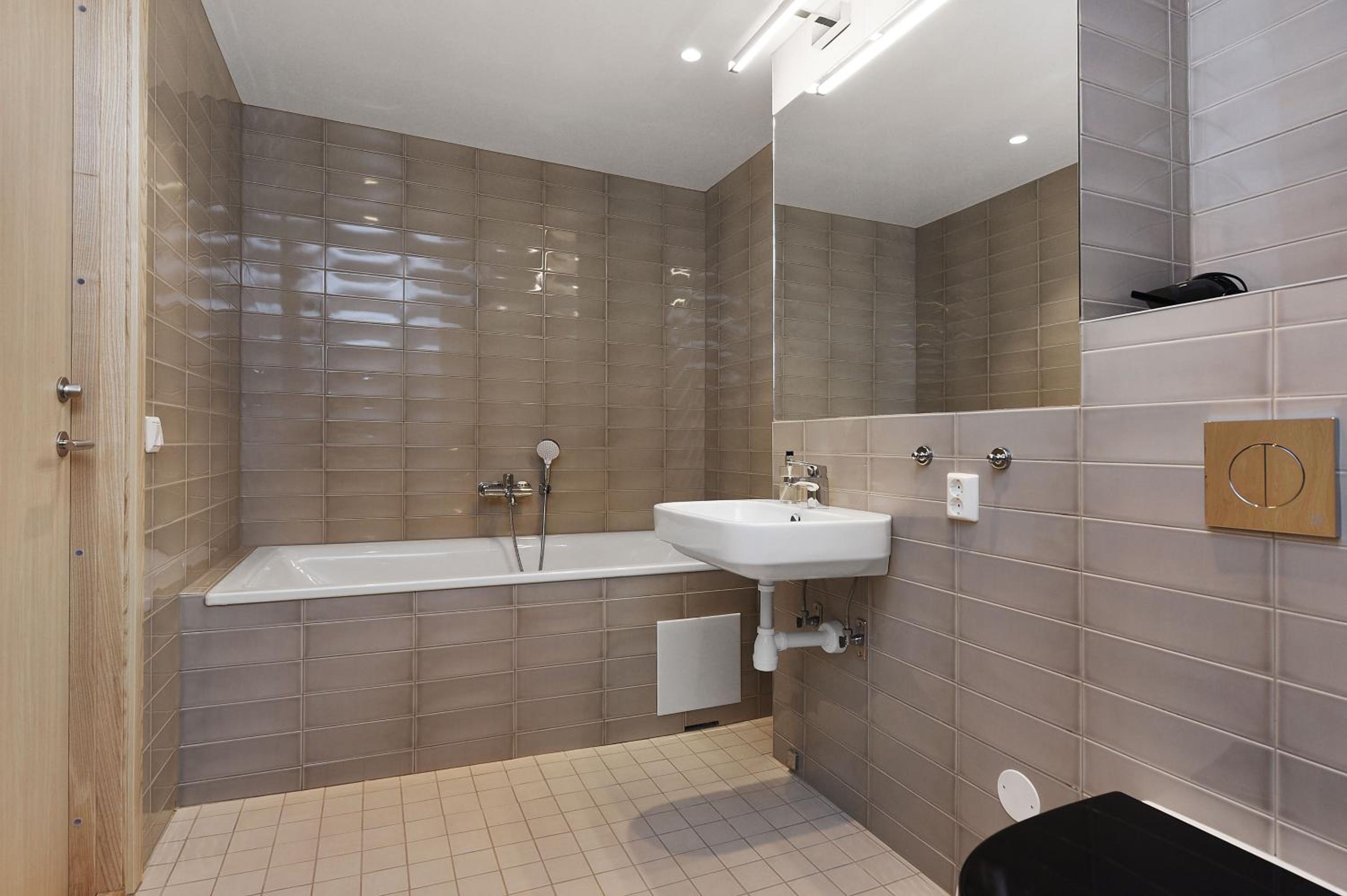 Superior Twin Room with City View