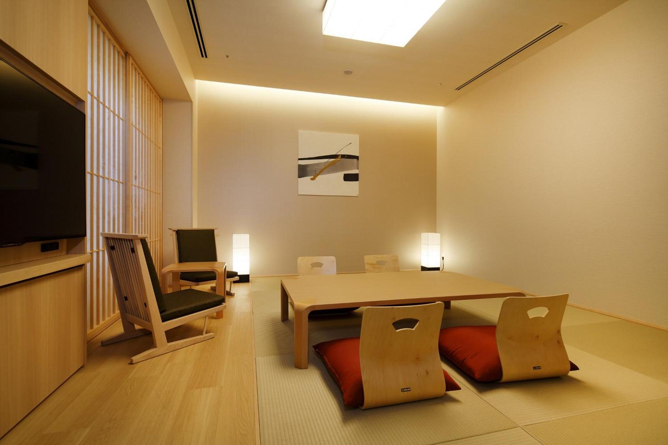 Japanese-Style Family Room - Non-Smoking