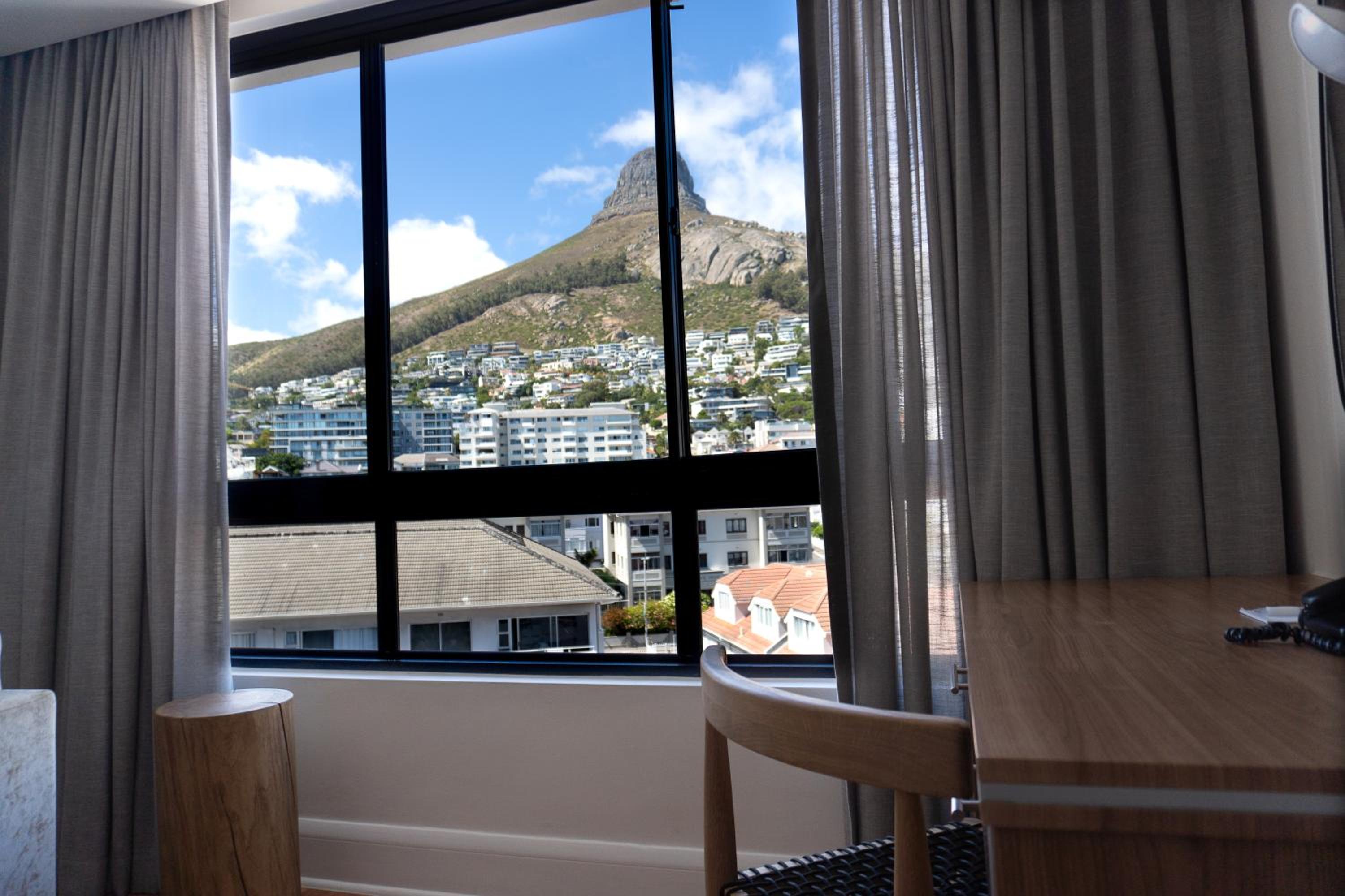 Classic Double Room with Mountain View