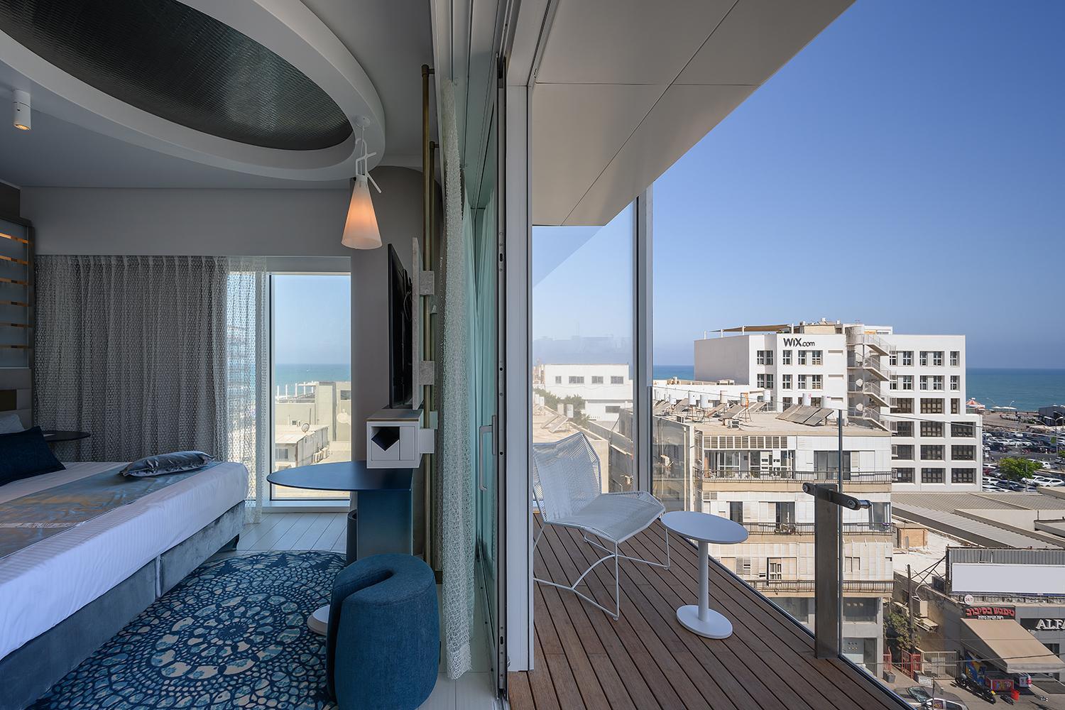 Port Deluxe Balcony with Sea View