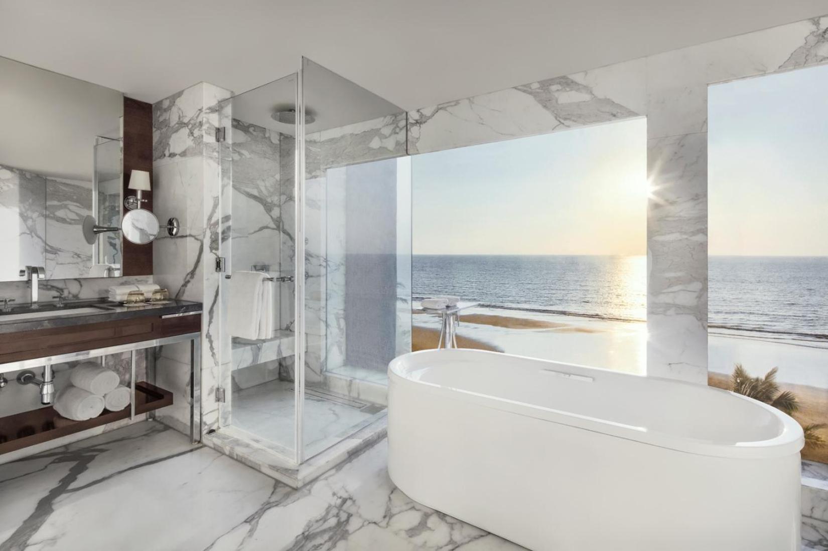 	 Royal Beach Suite, Executive lounge access, 1 King