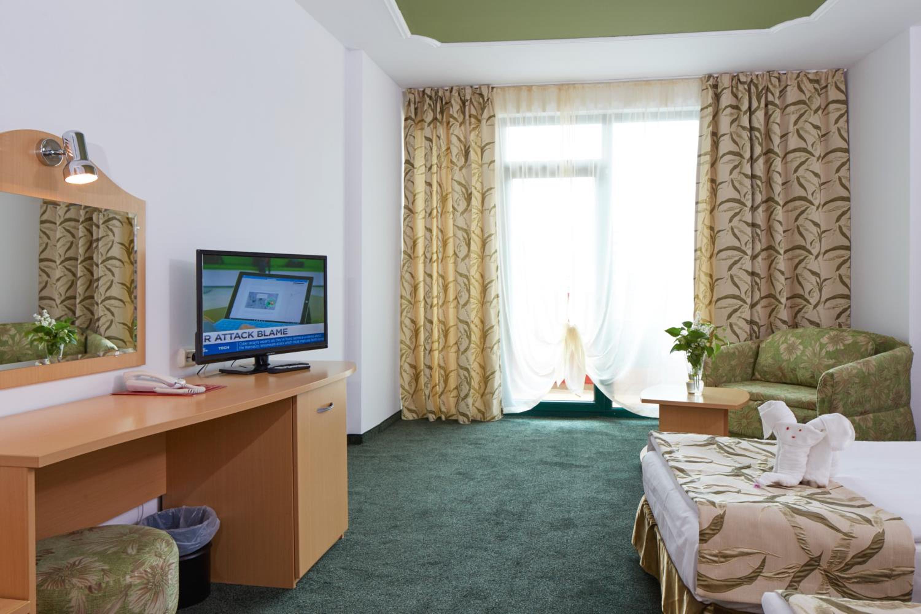 Twin Room with Balcony (2 Adults + 1 Child)