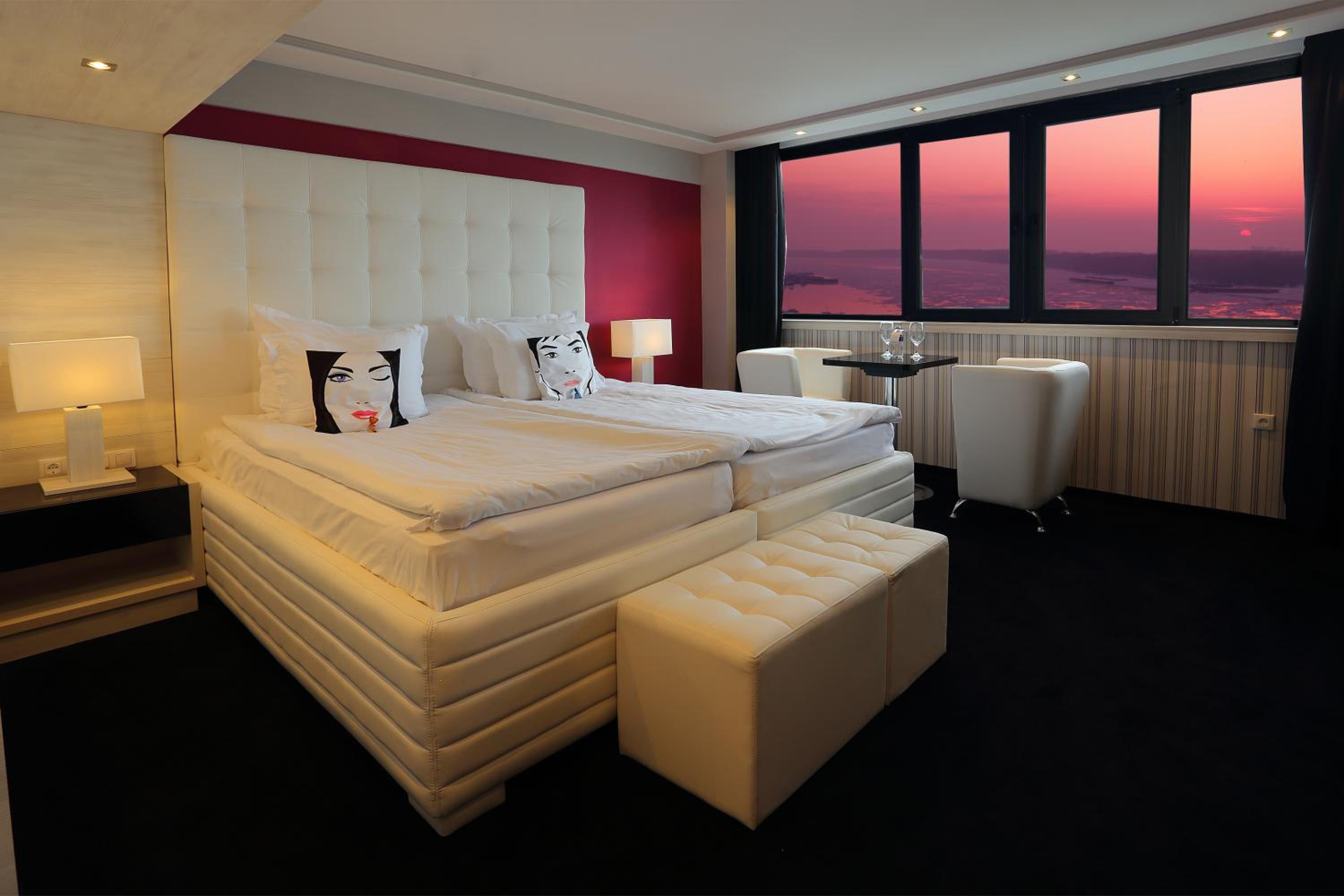 Executive Double Room with River View and Free Parking