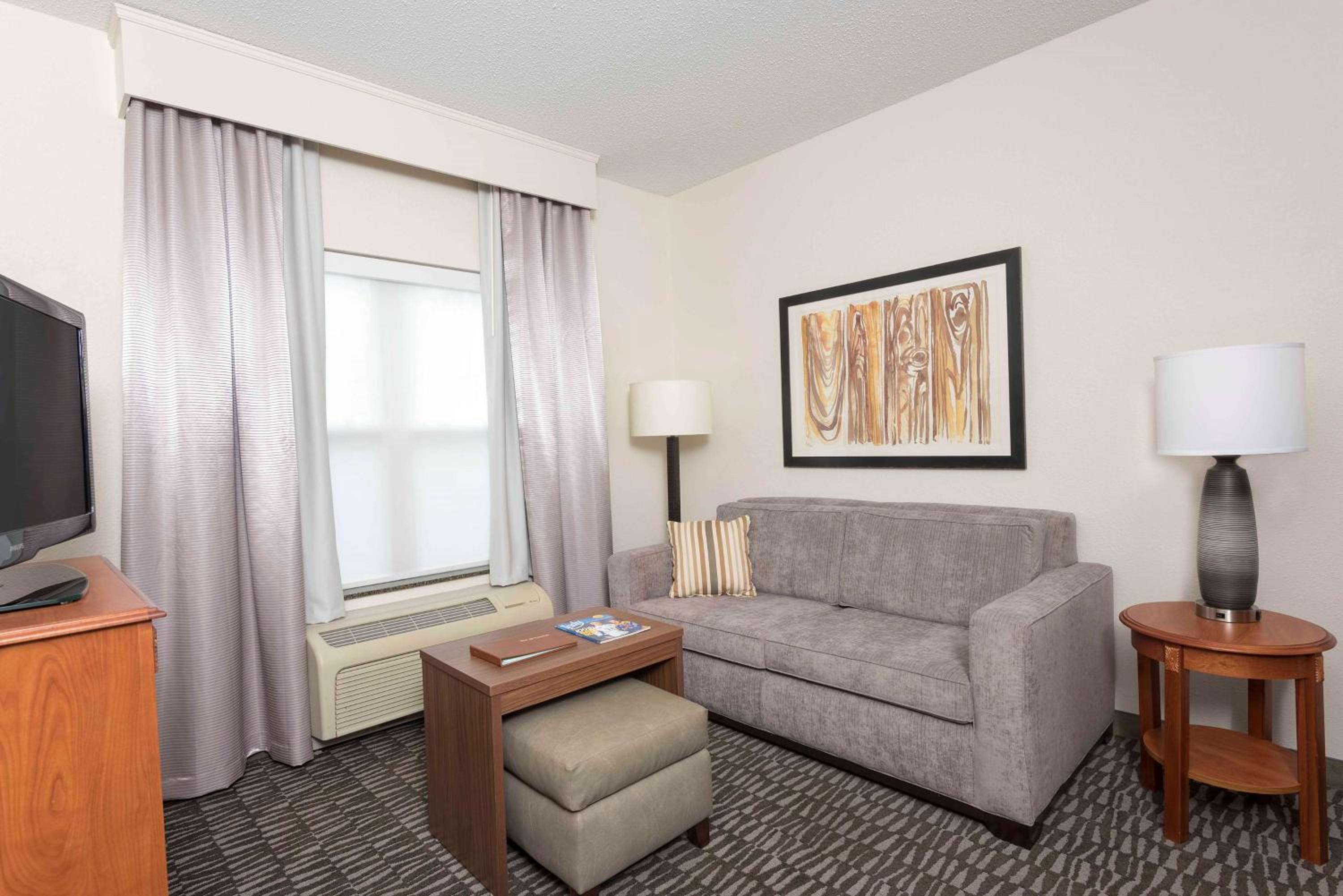 One-Bedroom King Suite - Disability Access