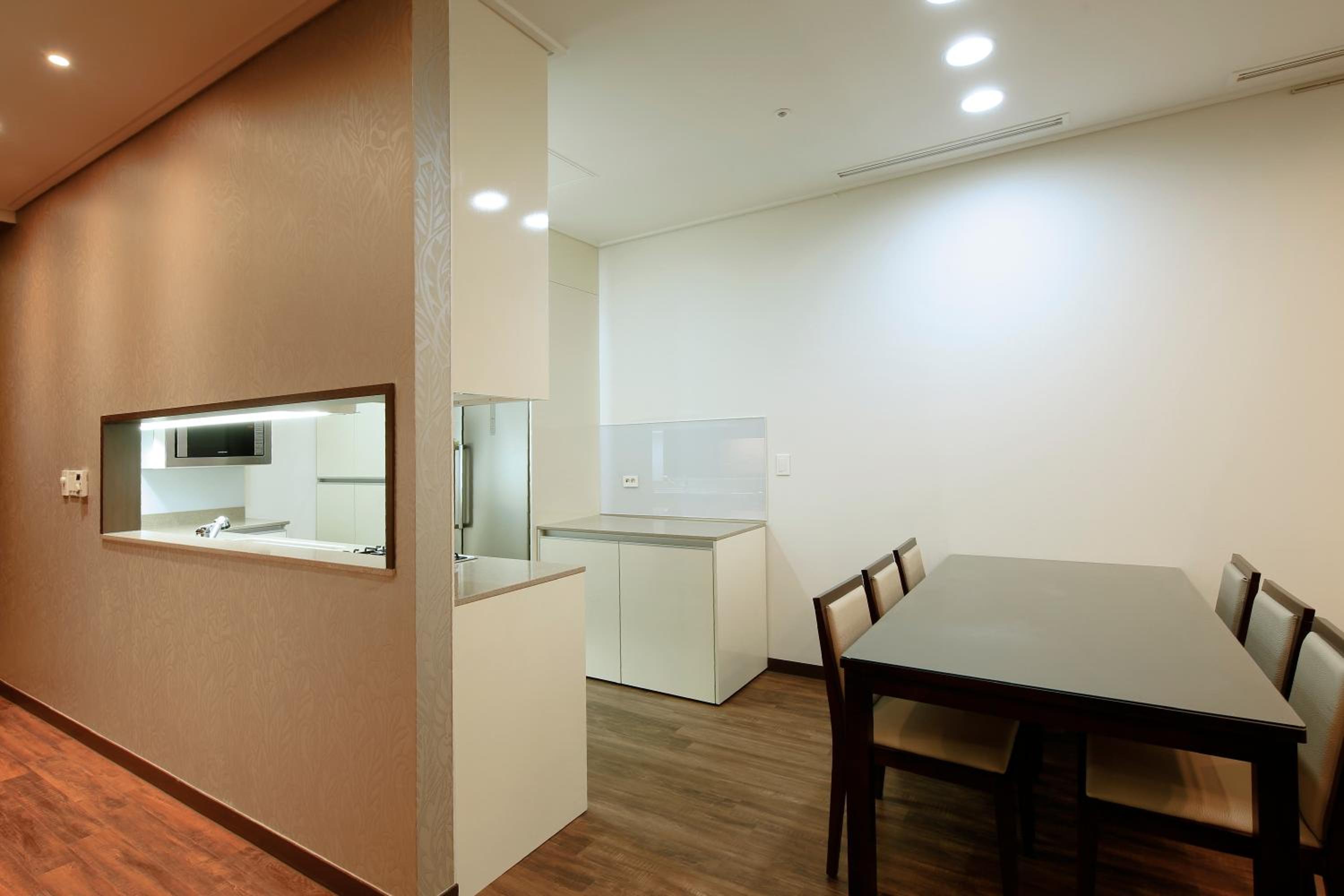 Three-Bedroom Deluxe Apartment (4 Adults)