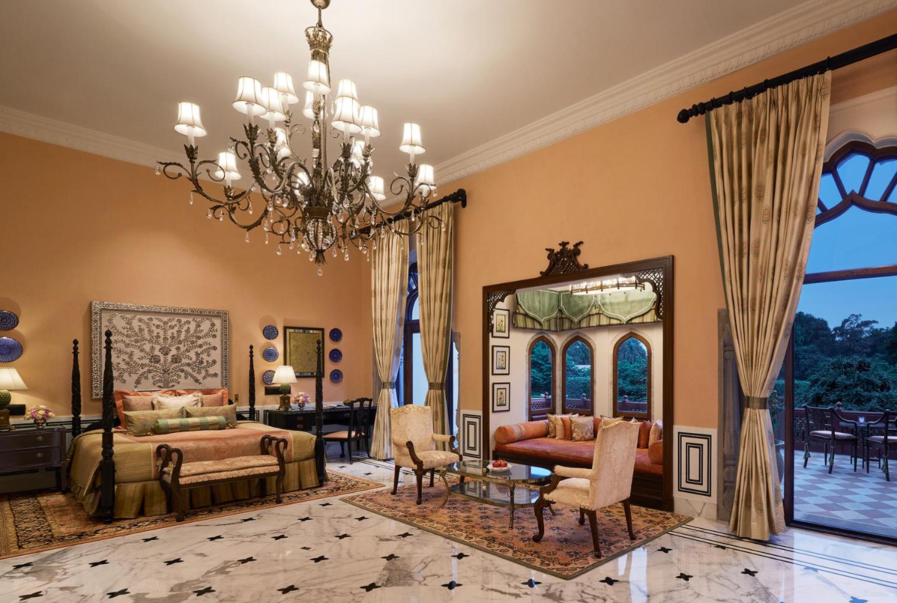 Historical Suite with Garden View 