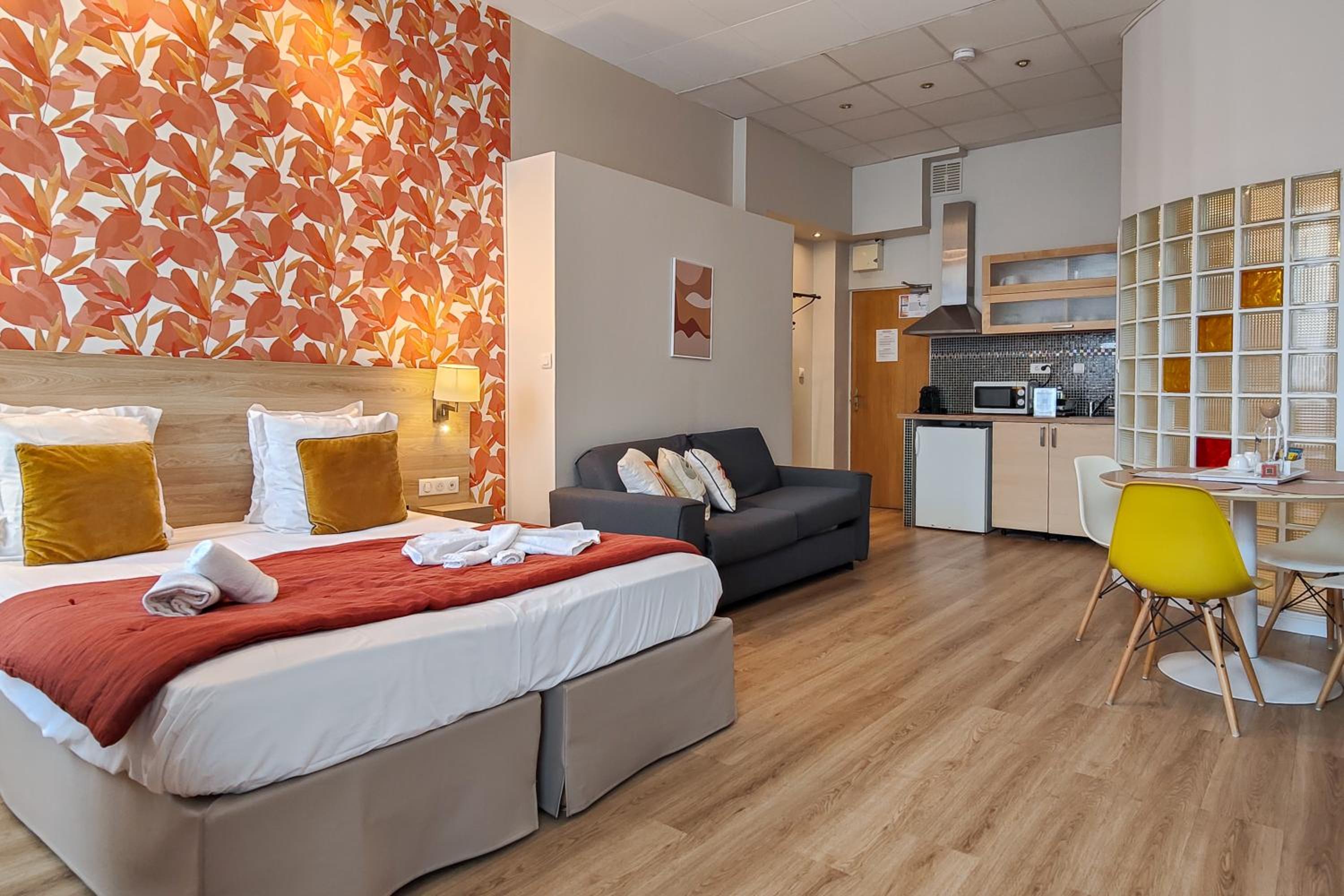 Junior Suite with Balcony