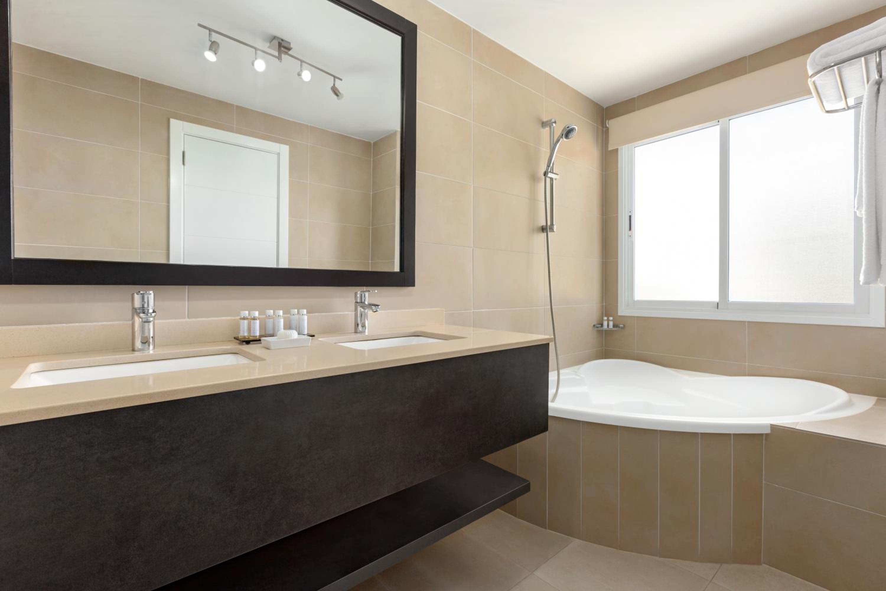 2 Bedroom Apartment, Terrace